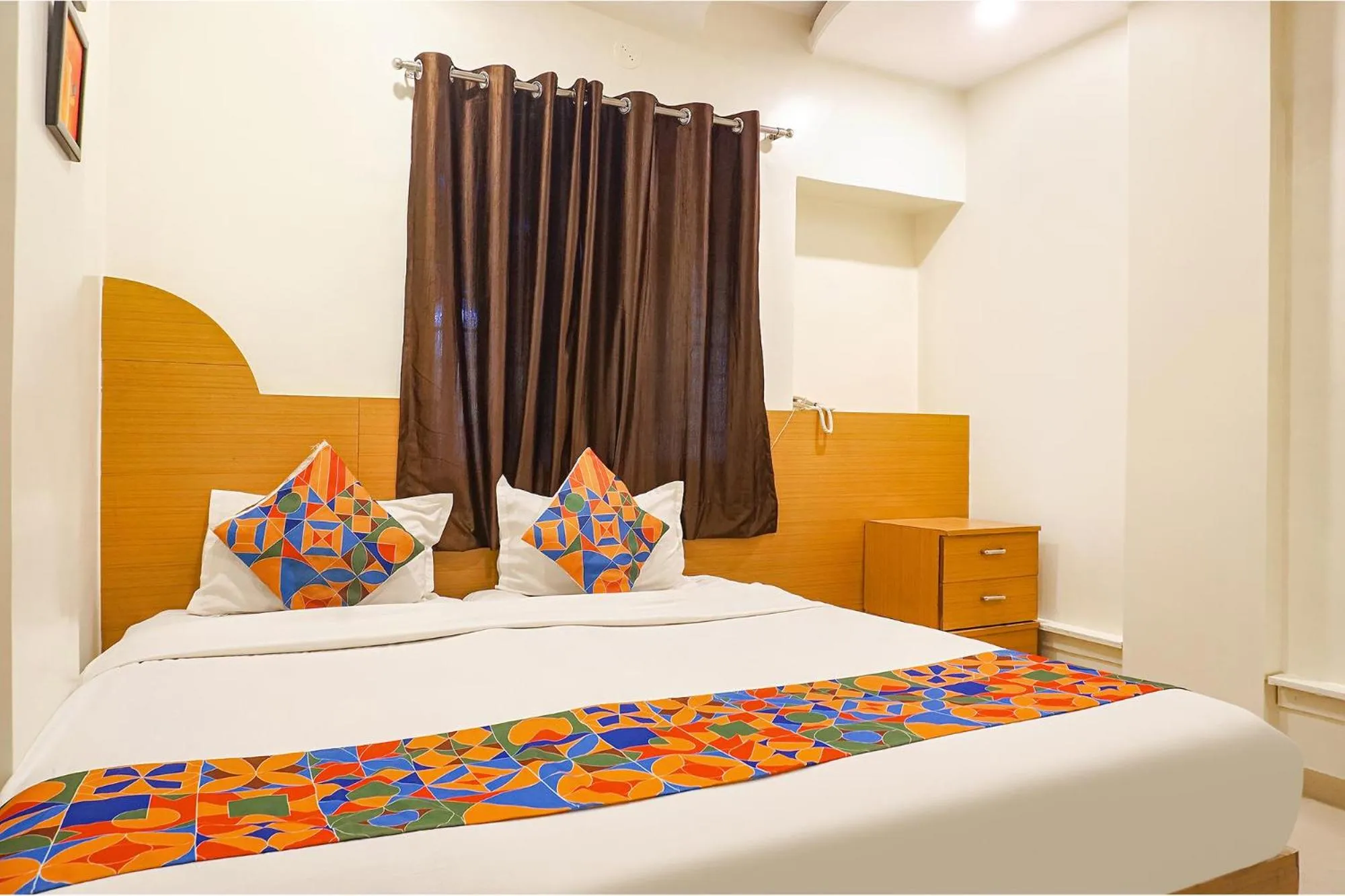 Bed in FabHotel Shree Swami, Nr Bird Valley Udyan