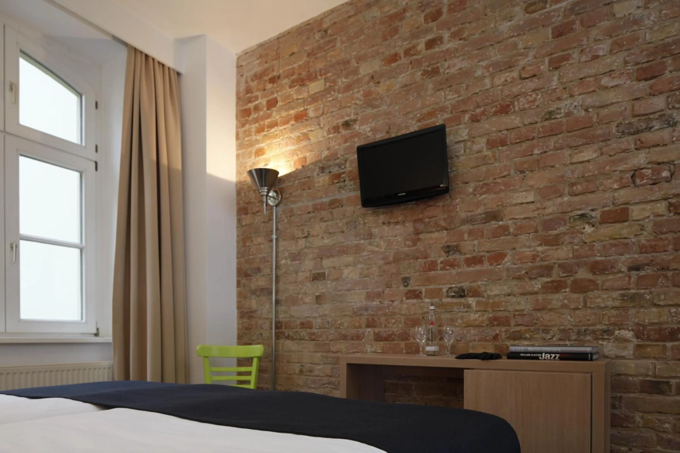 TV and multimedia, Bed in Hotel 38