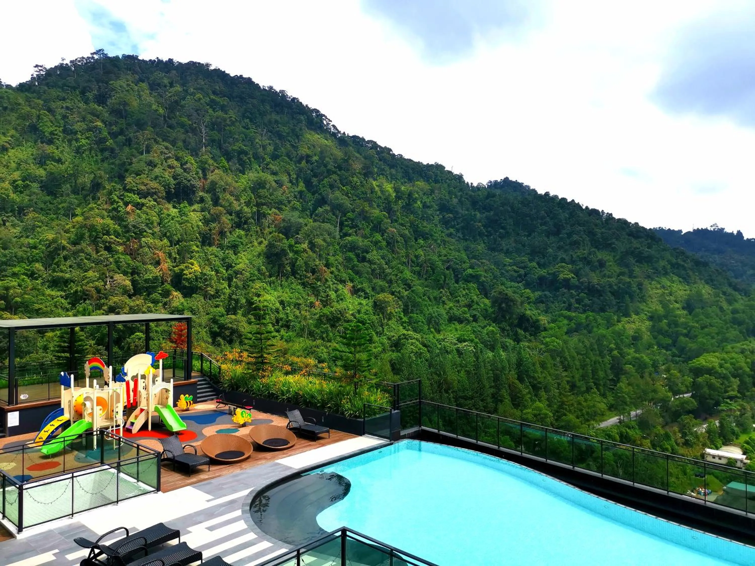Swimming pool in ELECTUS HOME at Vista Residences Genting - FREE WiFi & TV Box & Parking