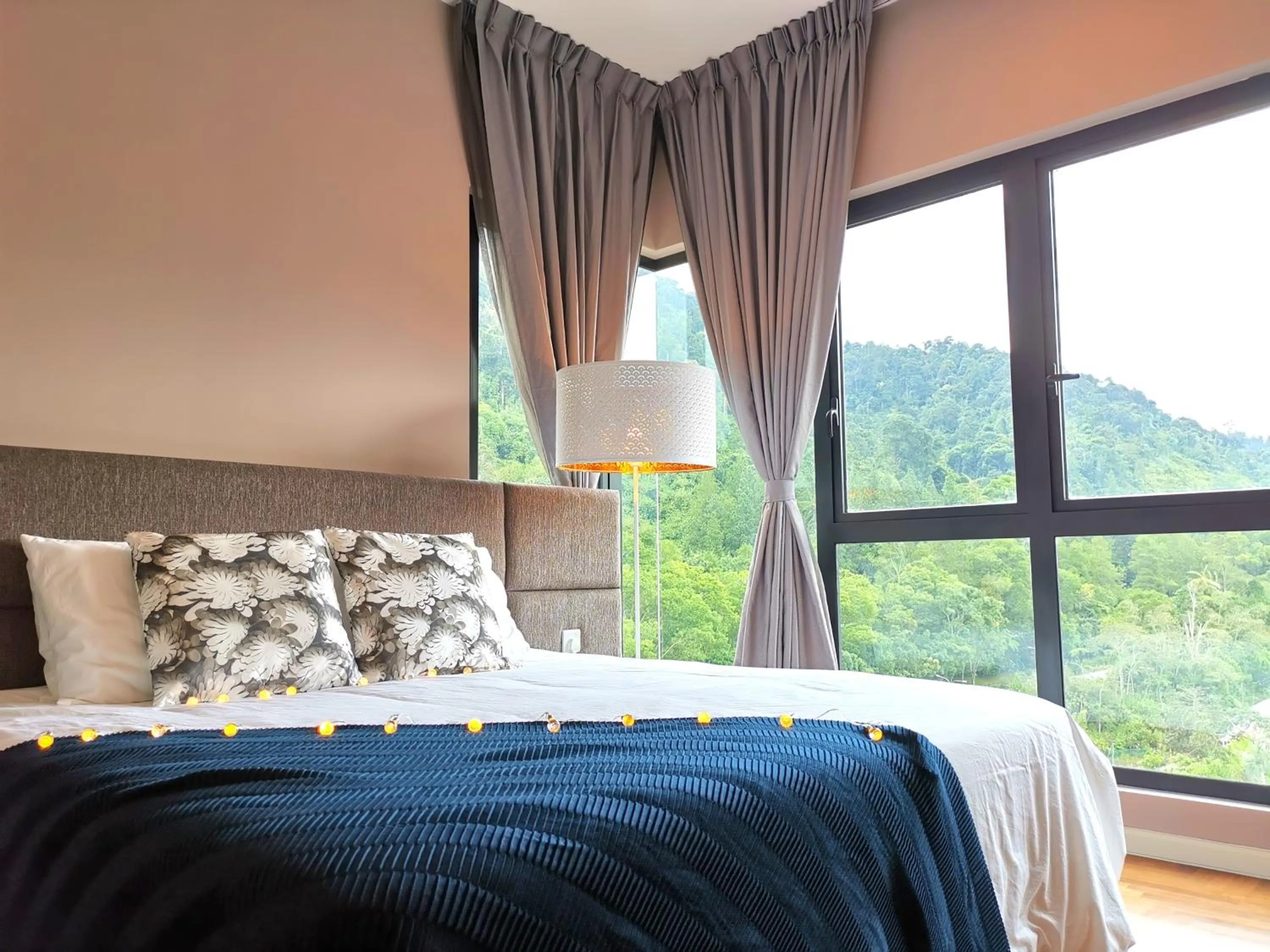 ELECTUS HOME at Vista Residences Genting - FREE WiFi & TV Box & Parking