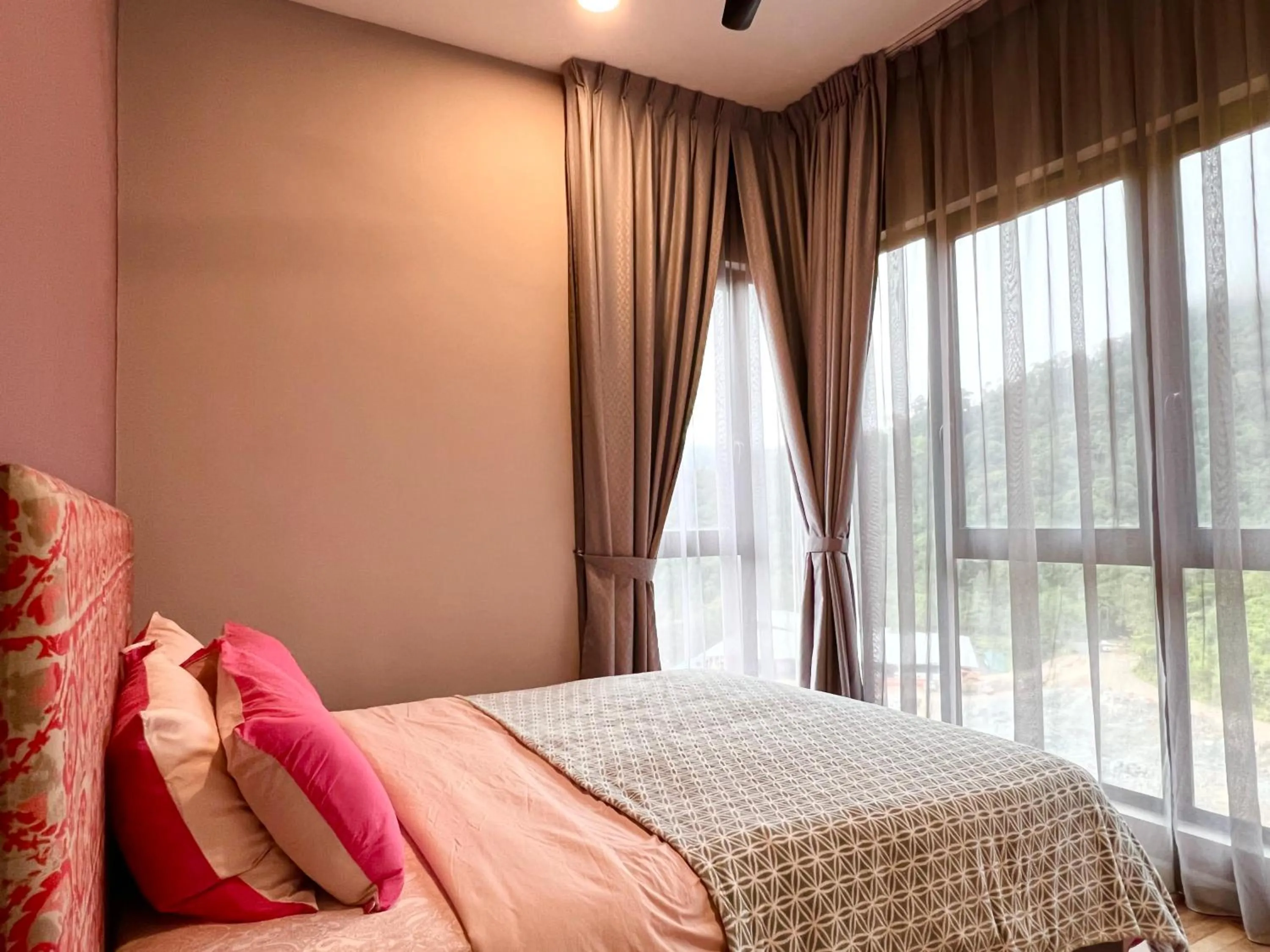 ELECTUS HOME at Vista Residences Genting - FREE WiFi & TV Box & Parking