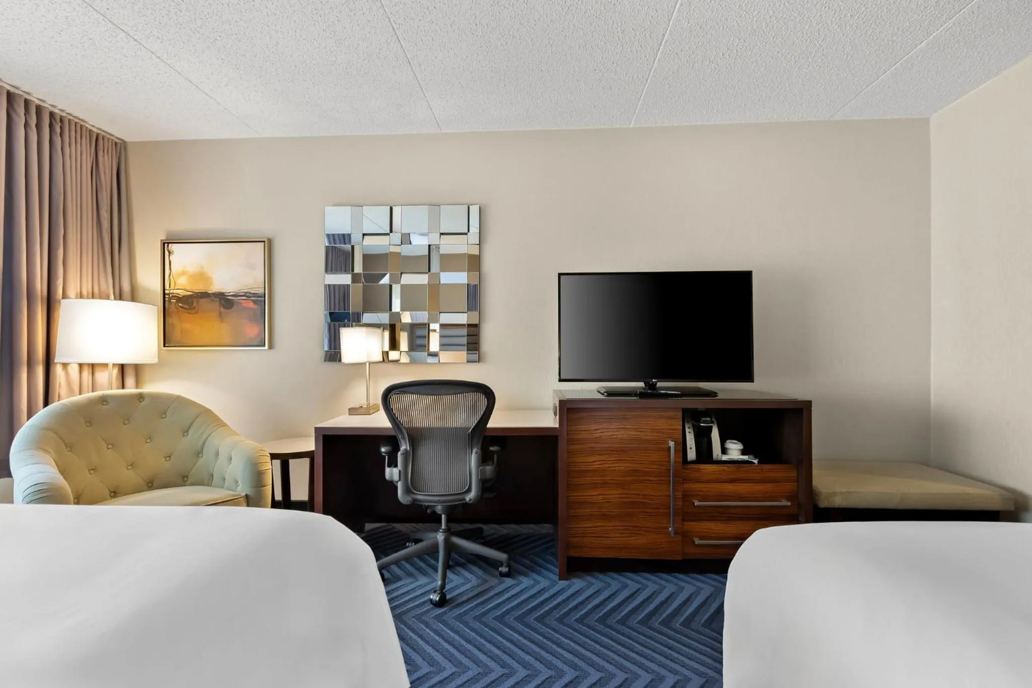 Photo of the whole room, Bed in Crowne Plaza Princeton - Conference Center by IHG