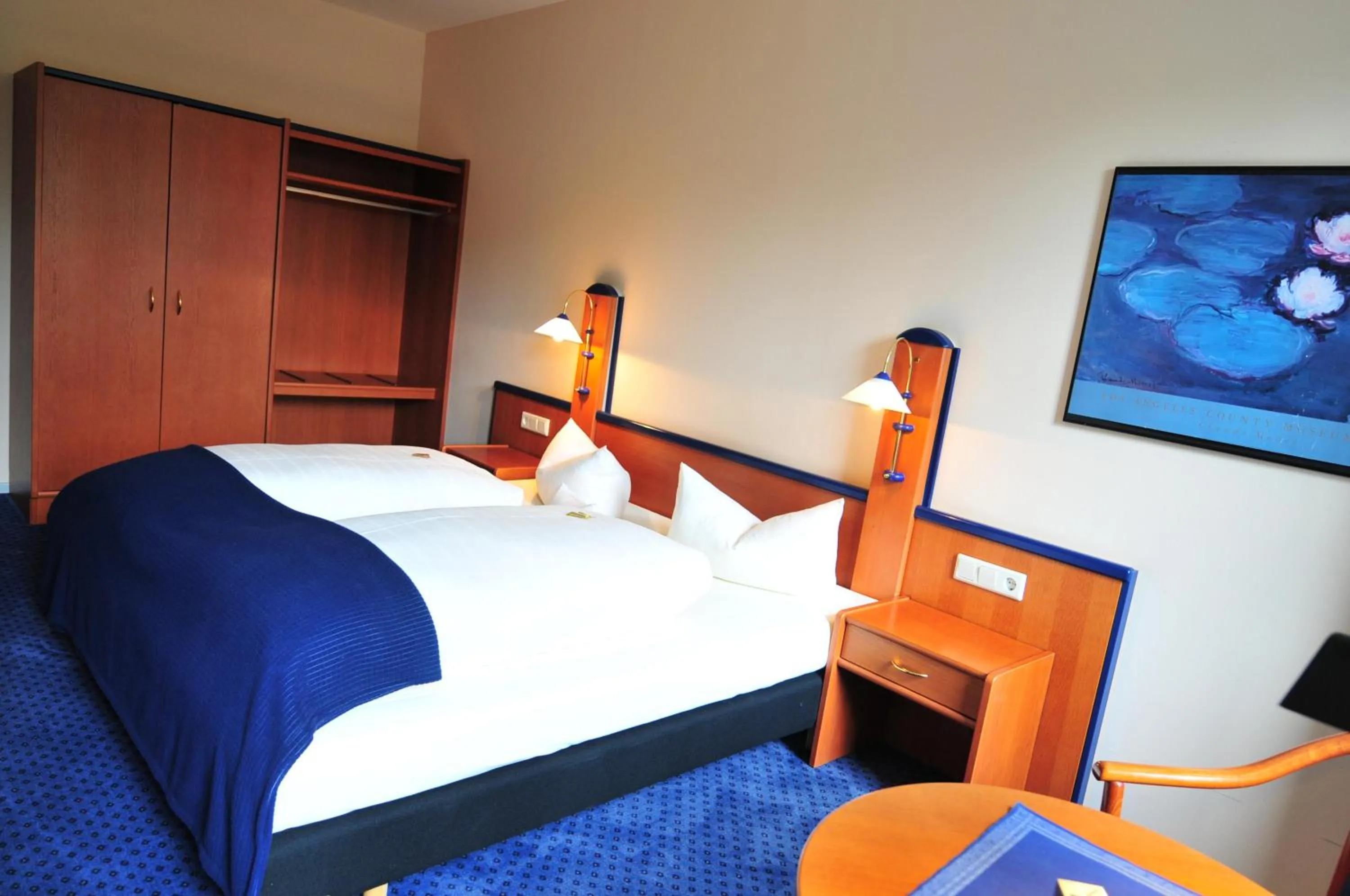 Photo of the whole room, Bed in Hotel Goldene Krone