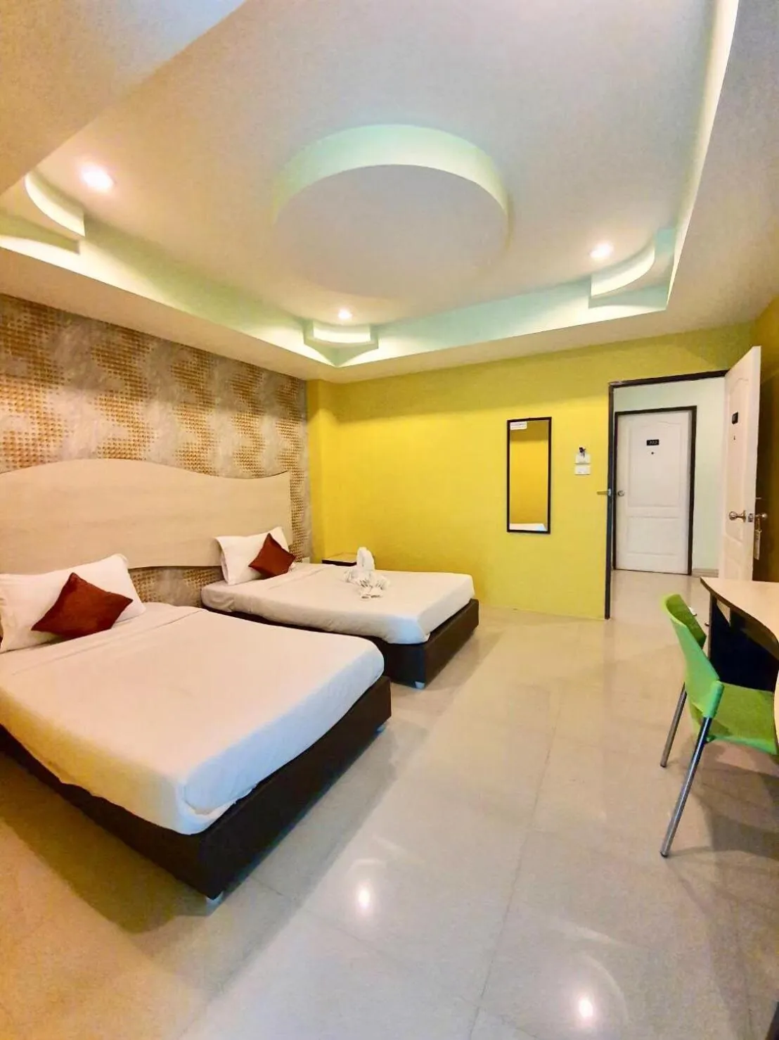 Photo of the whole room, Bed in Better Place Hotel