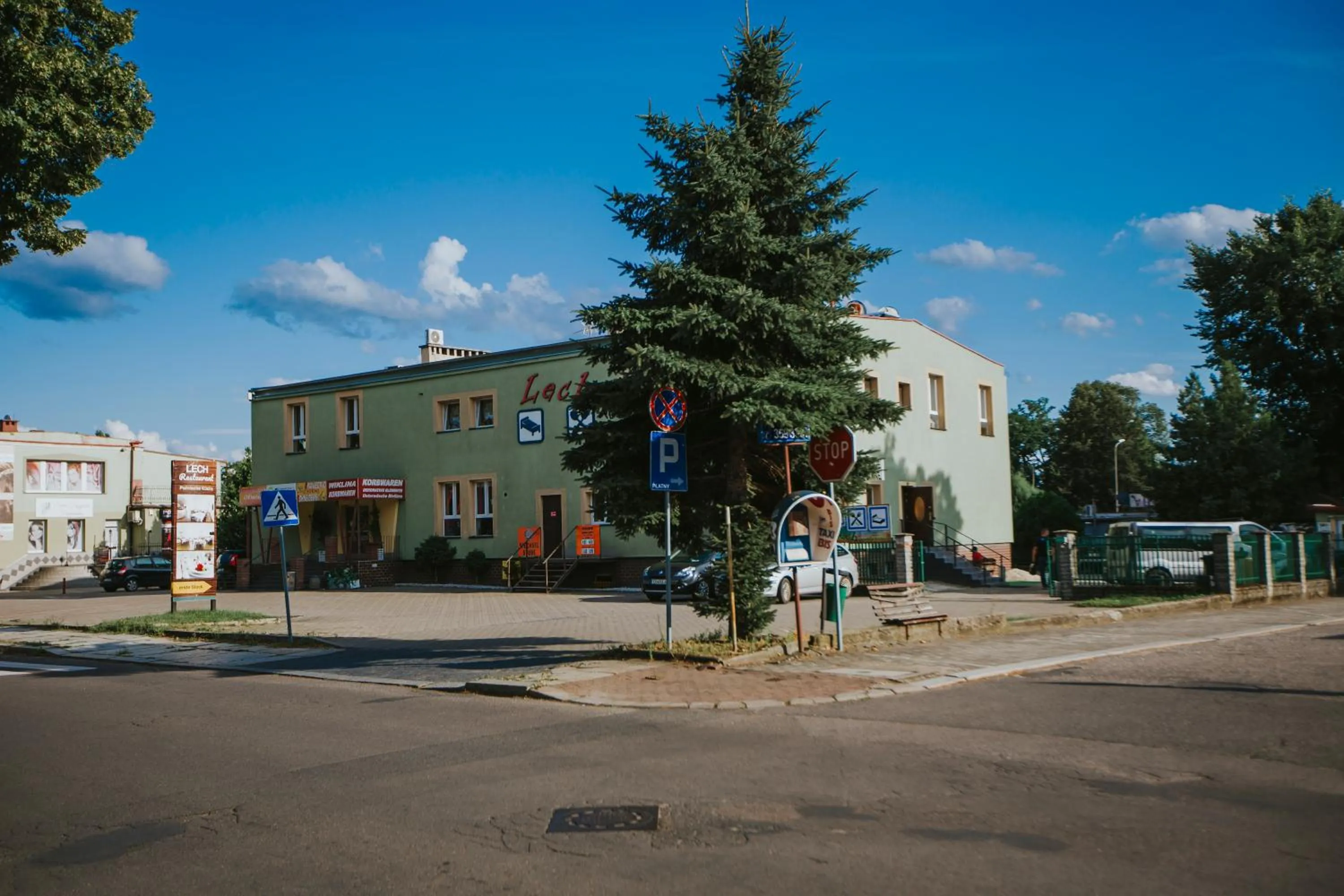 Property building in Pokoje LECH
