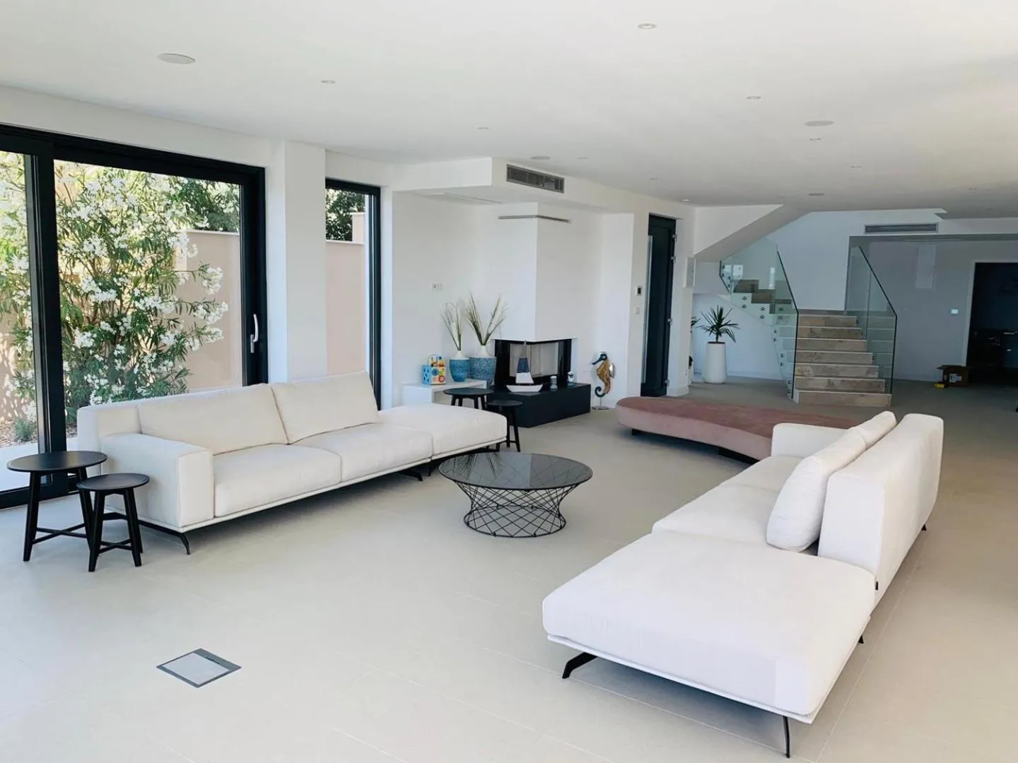 Villa Colomba a luxury villa in Brela, seafront