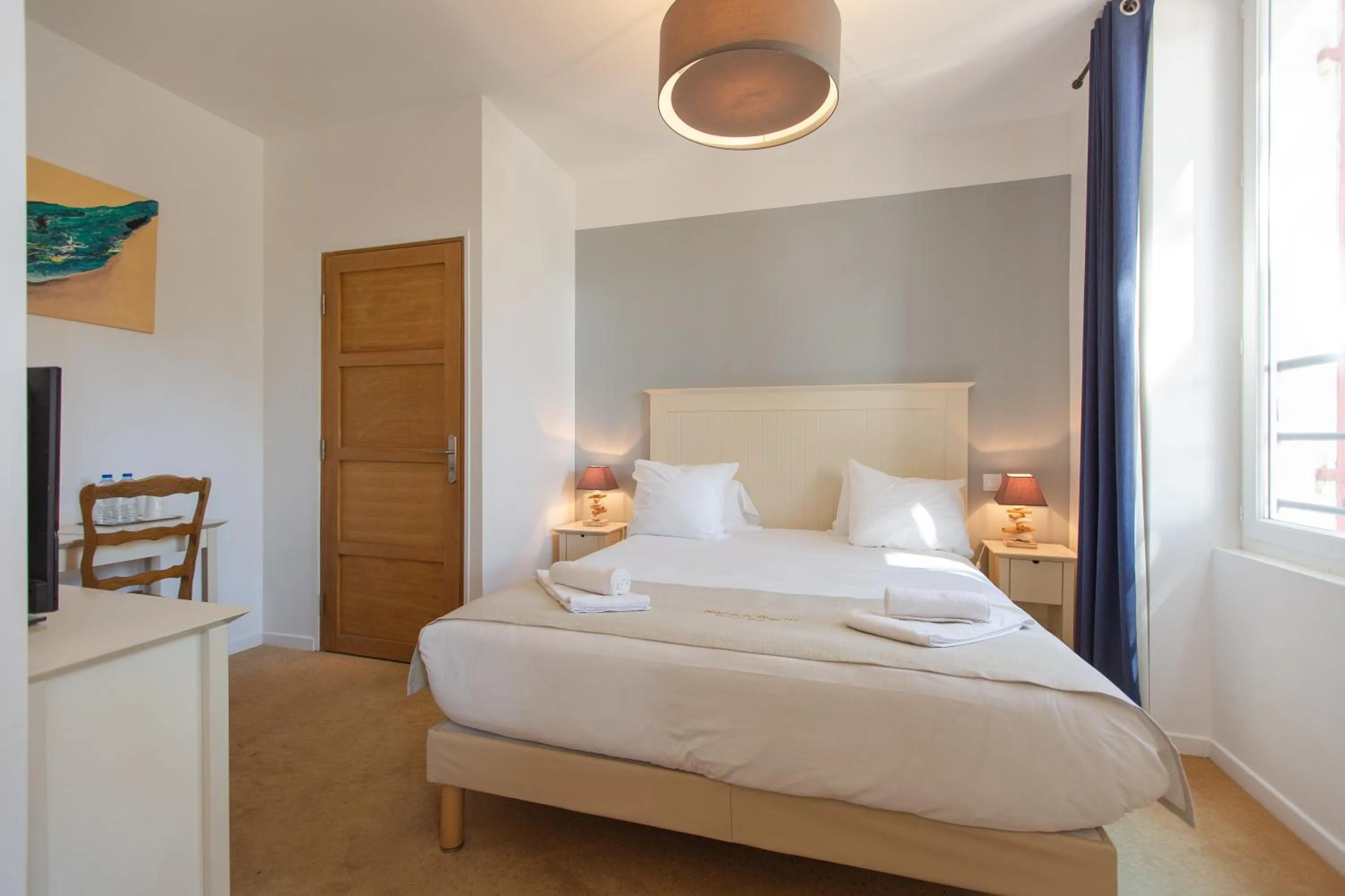 Bed in Hôtel de la Plage, Ronce-les-bains, La Tremblade