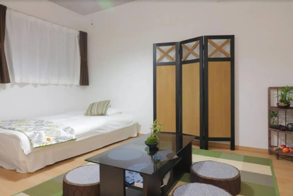 Bed in Cozy enjoyment hotel no.29