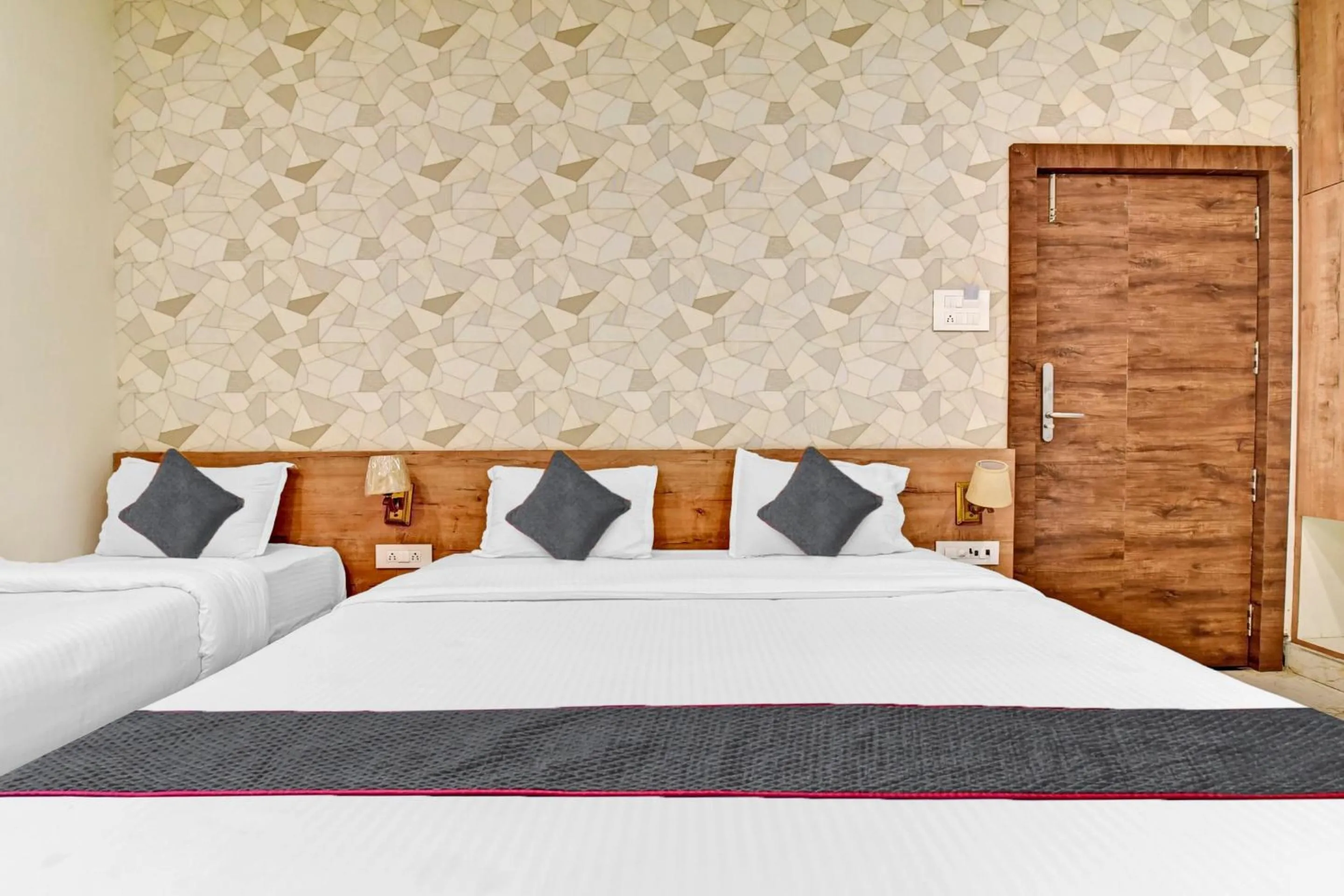 Bedroom, Bed in Hotel Shakun Palace