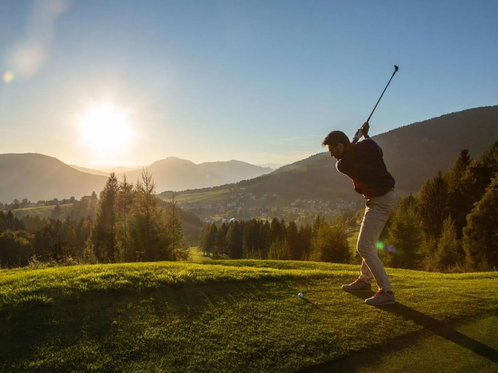 Summer in Hotel Grizzly "Ski-in Ski-out"