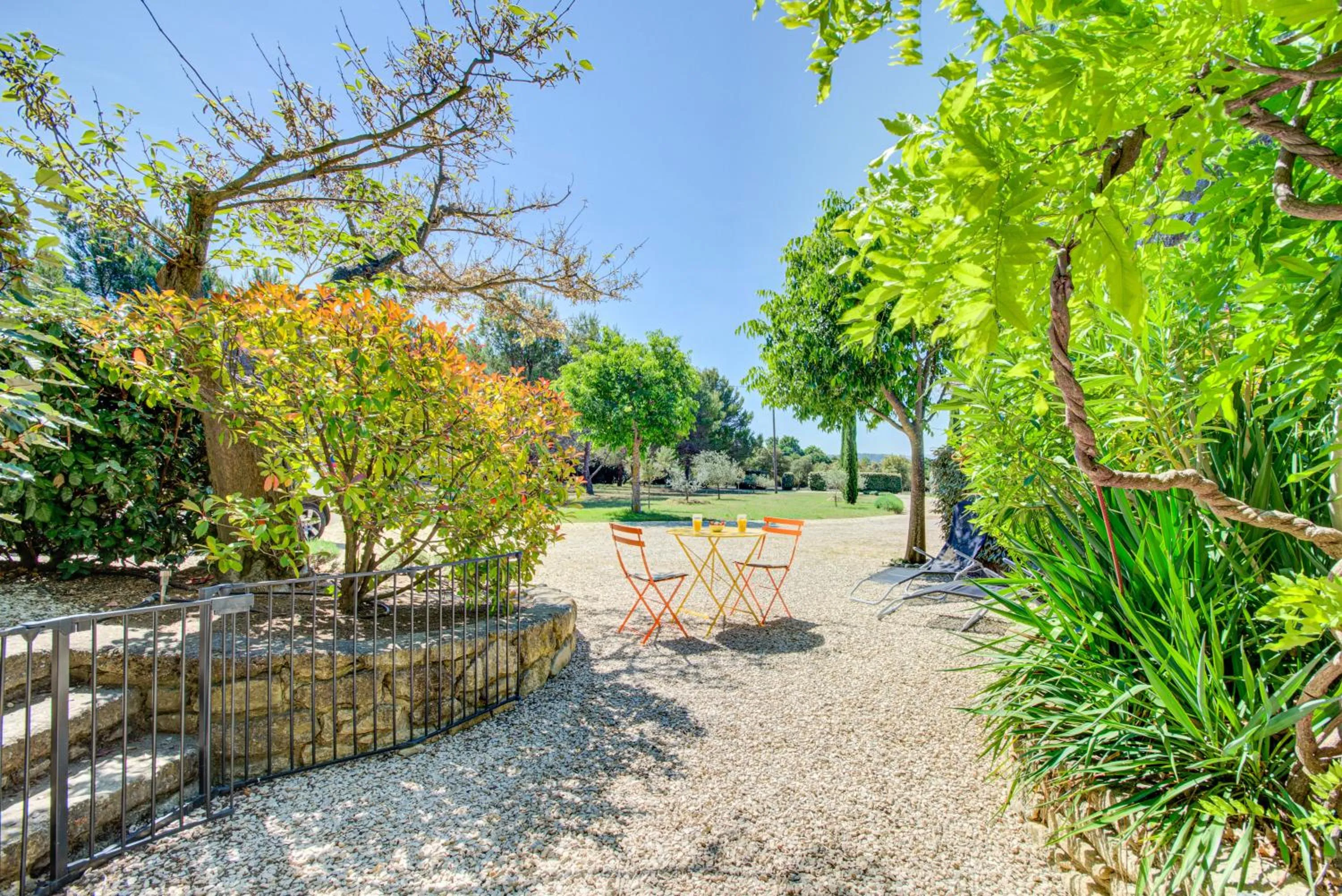 Patio in Les Chambres du Perussier