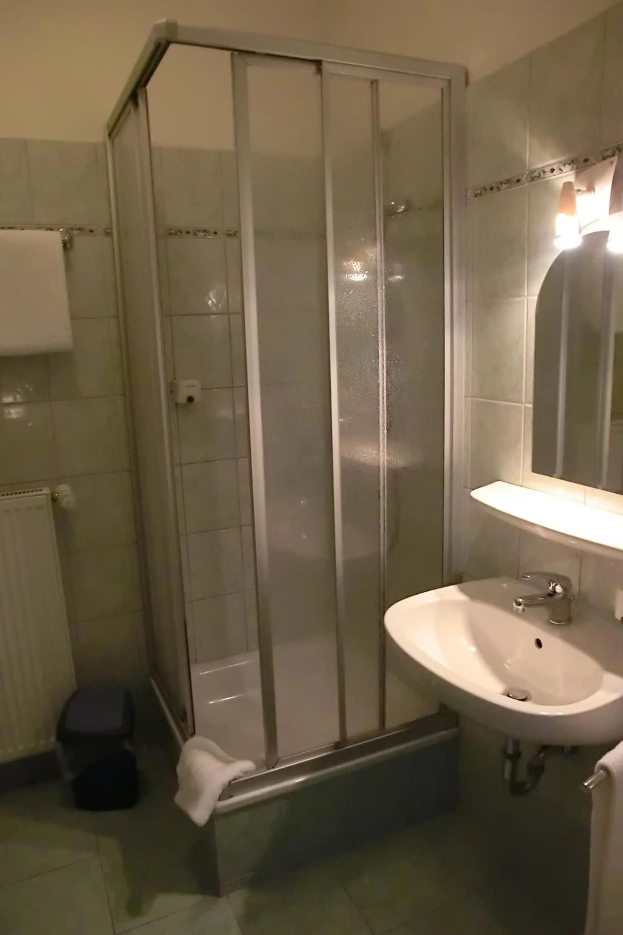 Bathroom in Hotel Garni am Schlosspark