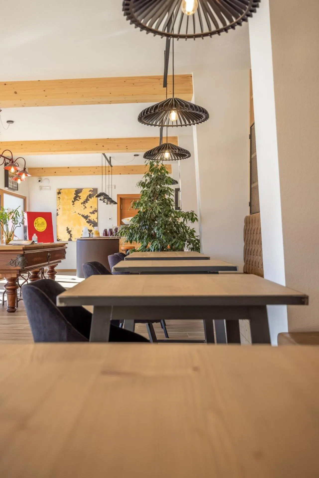Lounge or bar in Giallo Dolomiti Wellness