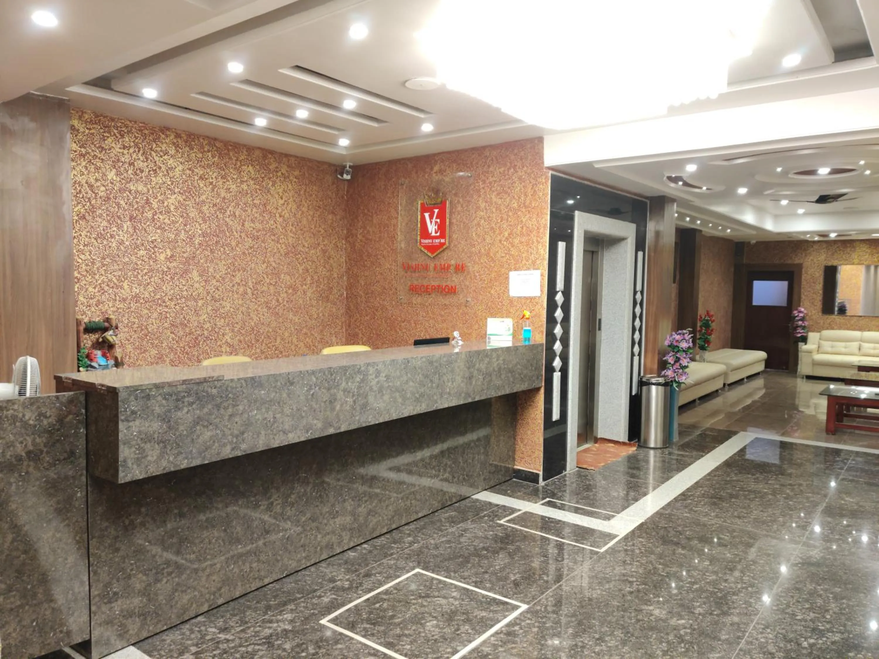 Lobby or reception in Hotel Vishnu Empire