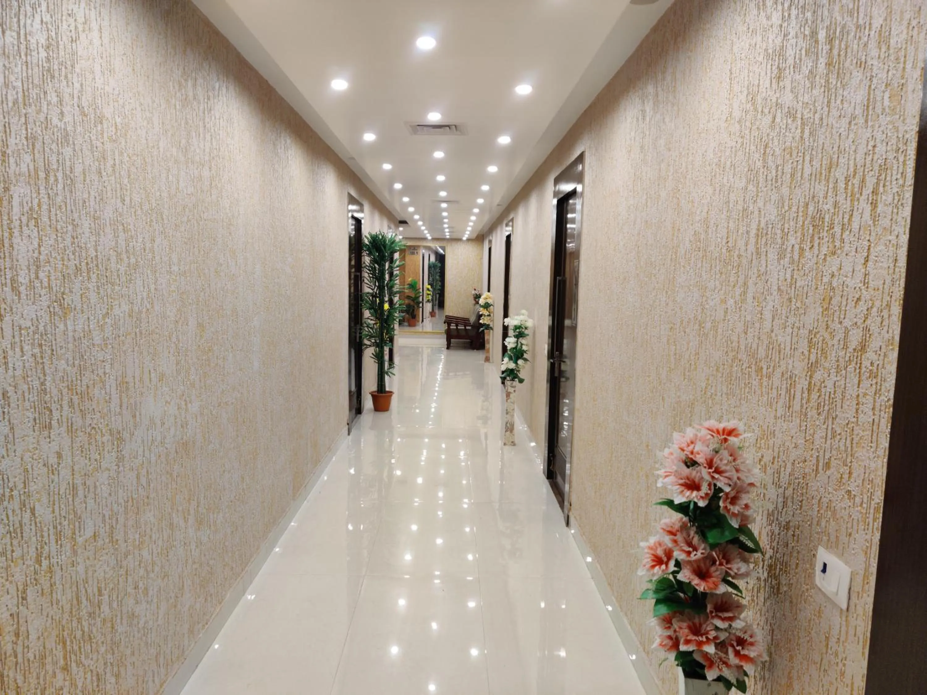 Area and facilities in Hotel Vishnu Empire