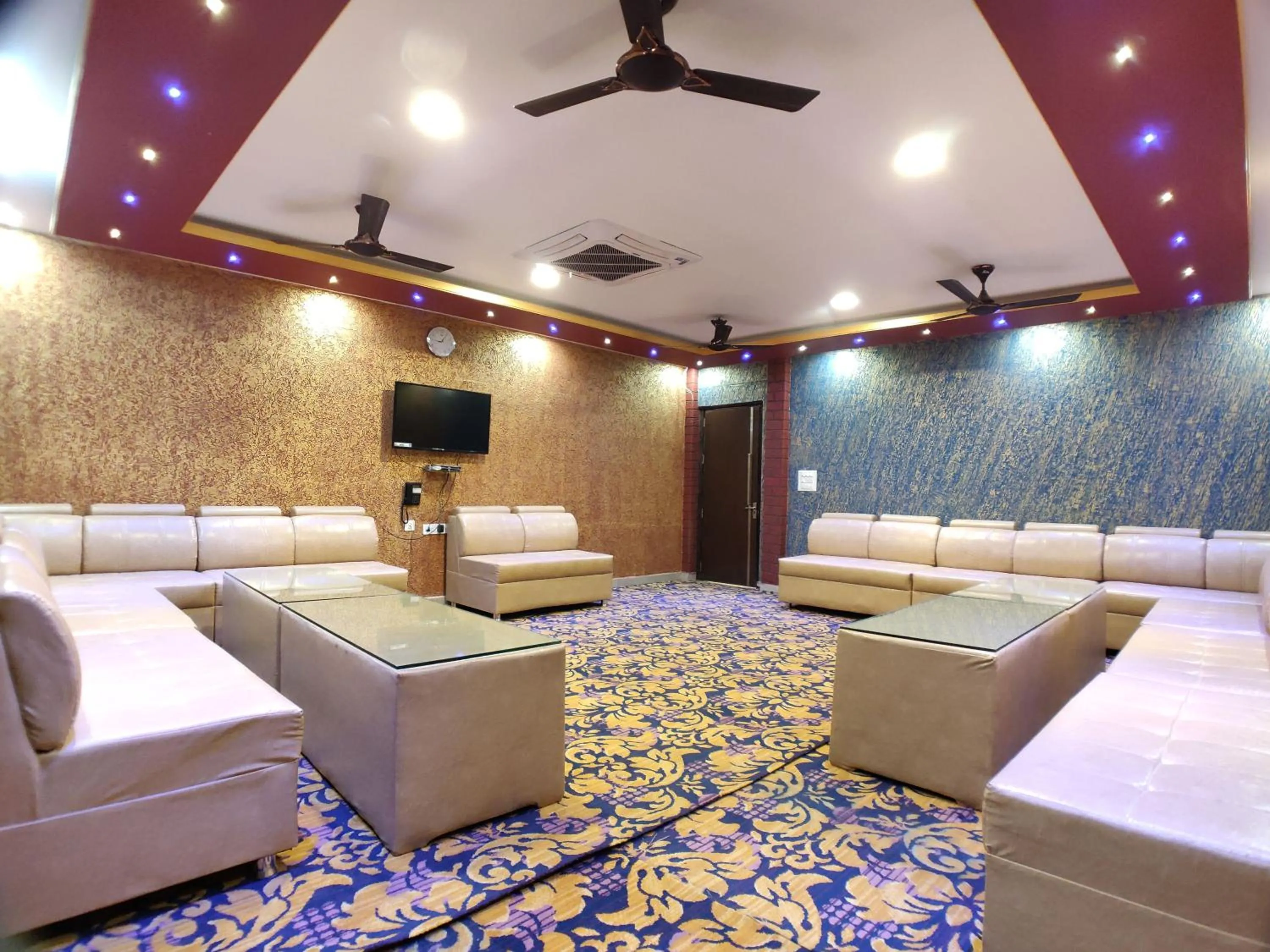 Meeting/conference room in Hotel Vishnu Empire