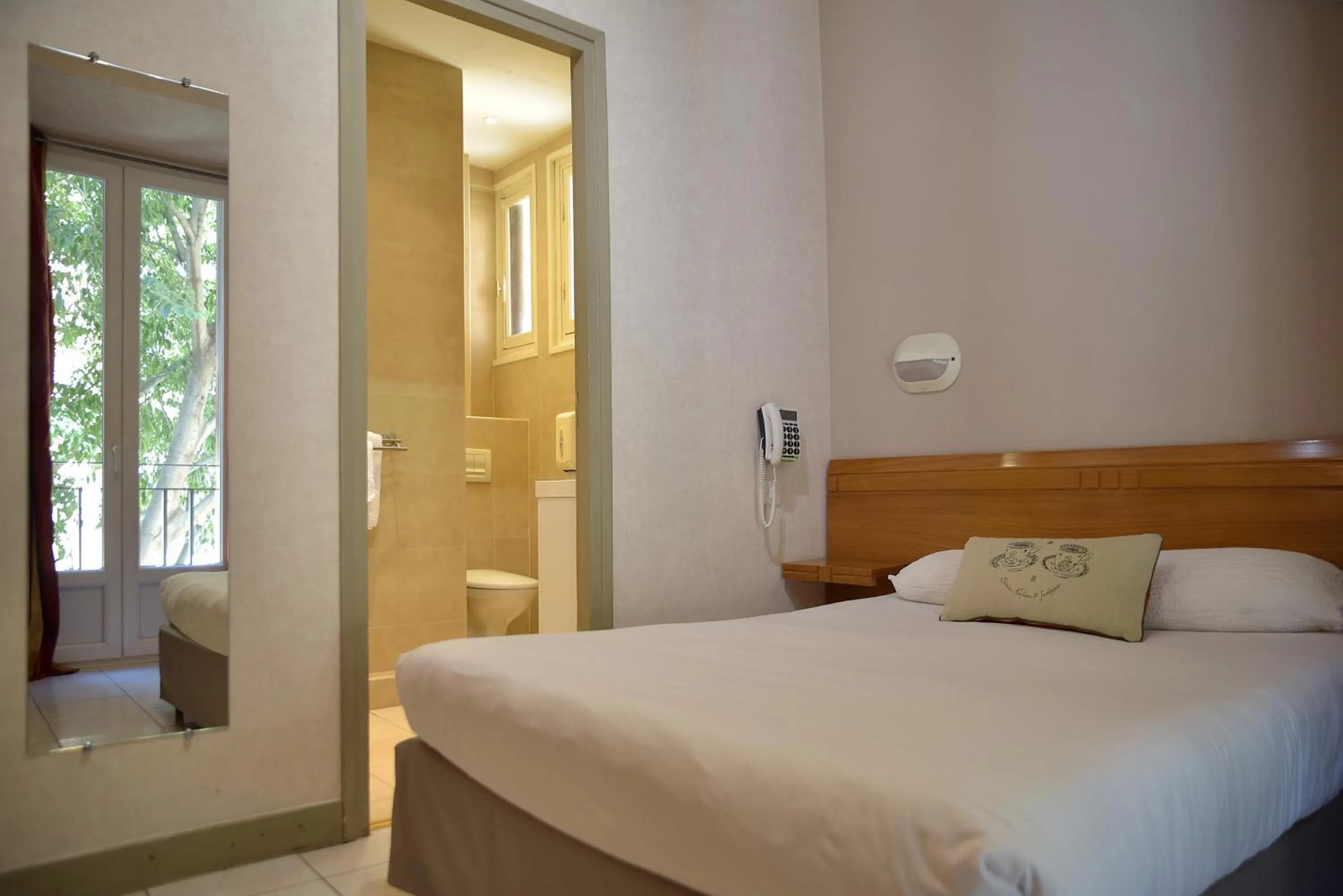 Photo of the whole room, Bed in Hotel Bonaparte