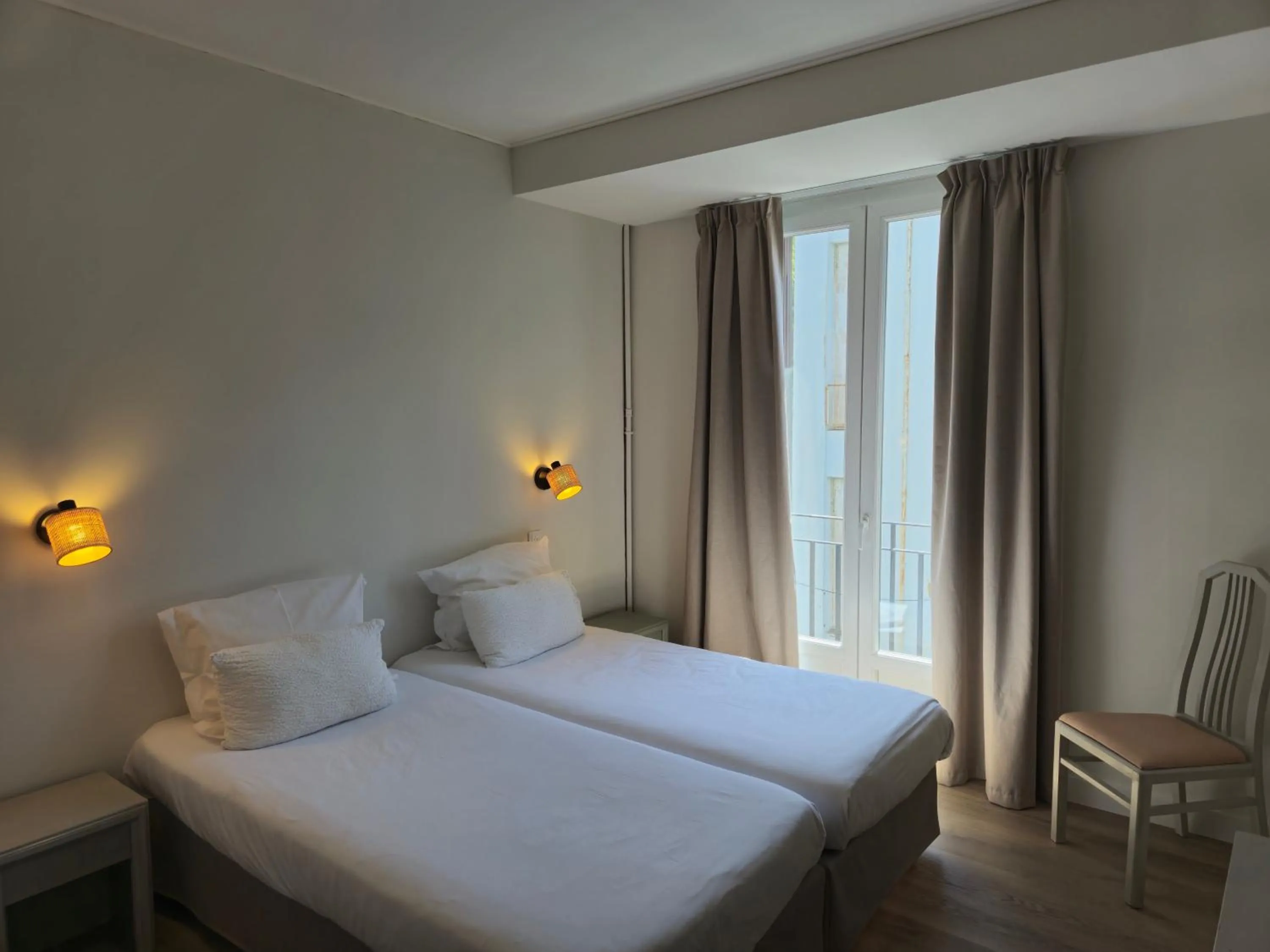 Bedroom, Bed in Hotel Bonaparte