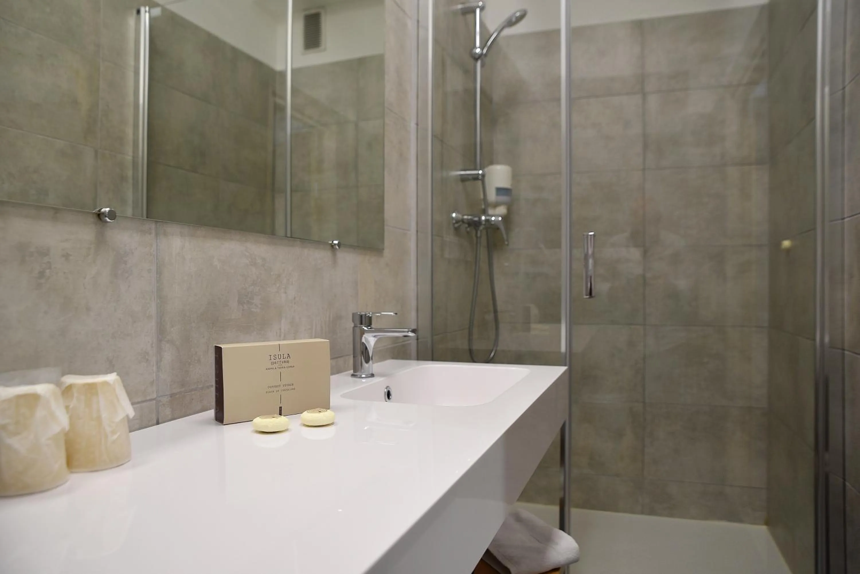 Bathroom in Hotel Bonaparte