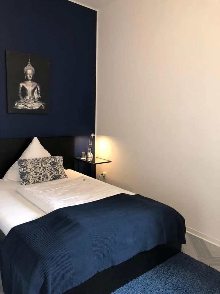 Bed in bensons hotel