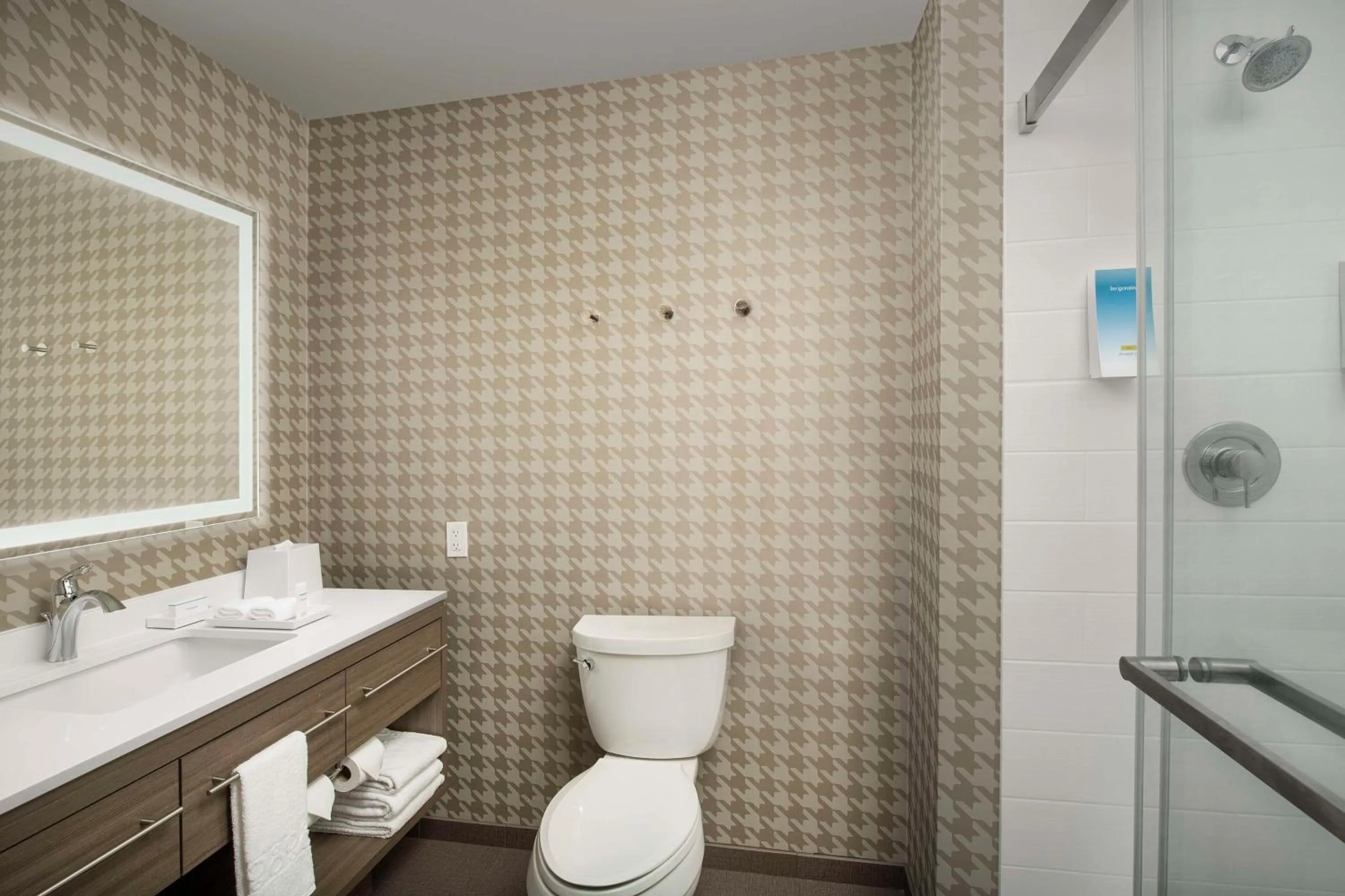 Bathroom in Home2 Suites By Hilton Clovis Fresno Airport