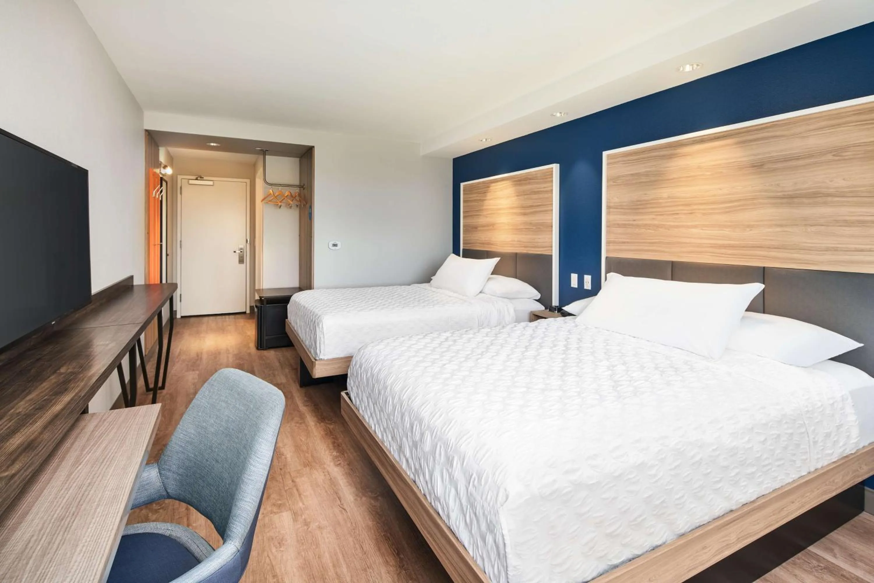 Bedroom, Bed in Tru By Hilton Ft Lauderdale Airport