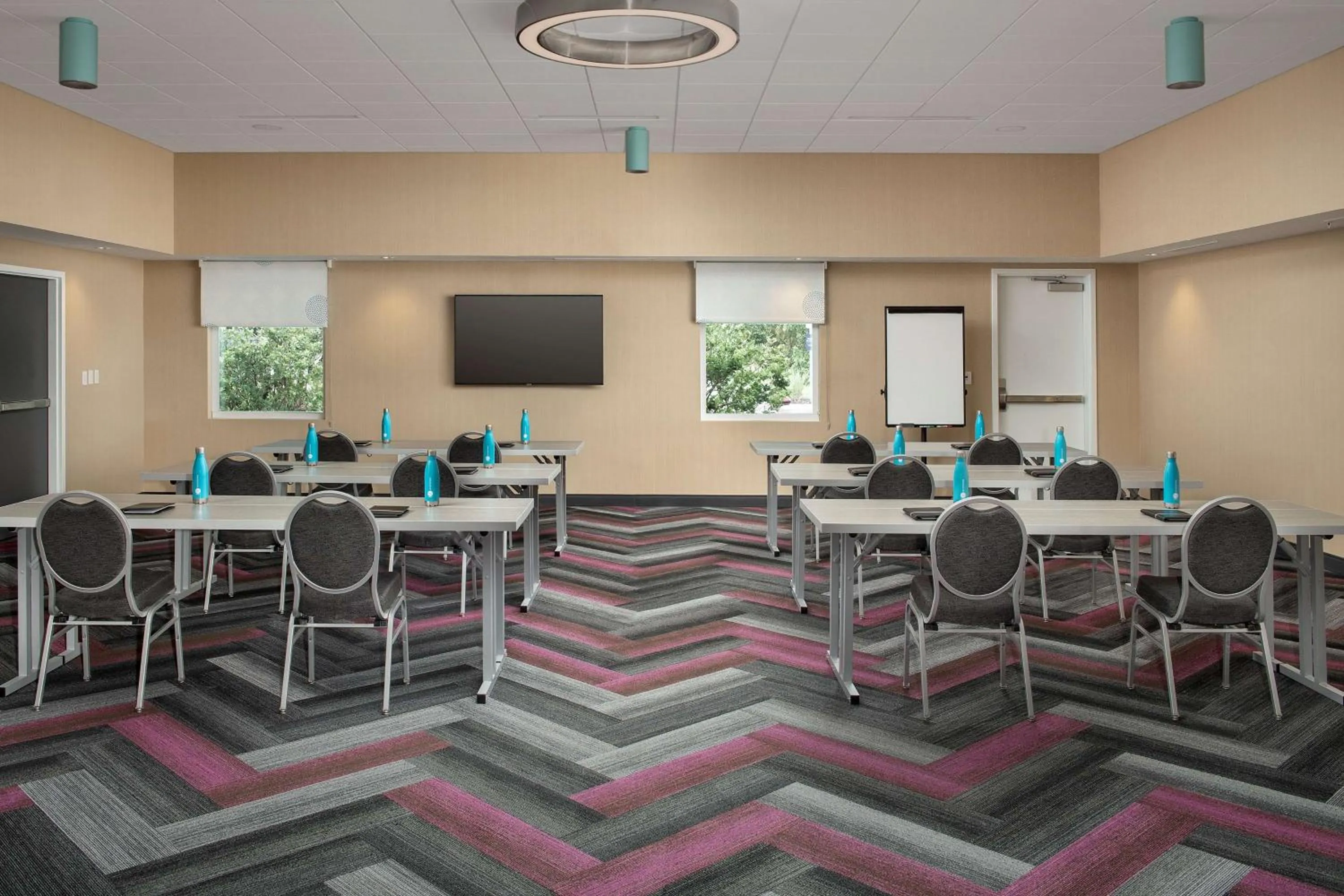 Meeting/conference room in Tru By Hilton Orlando Convention Center