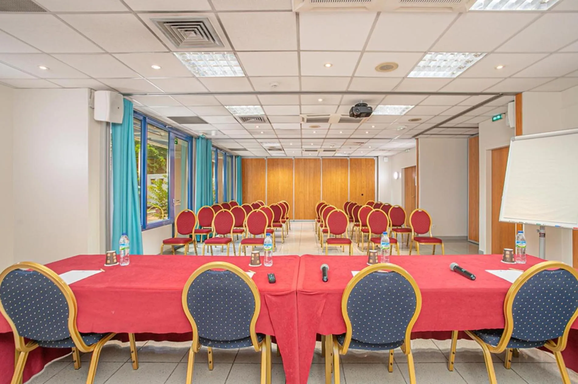 Meeting/conference room in Karibea La Valmenière Hôtel