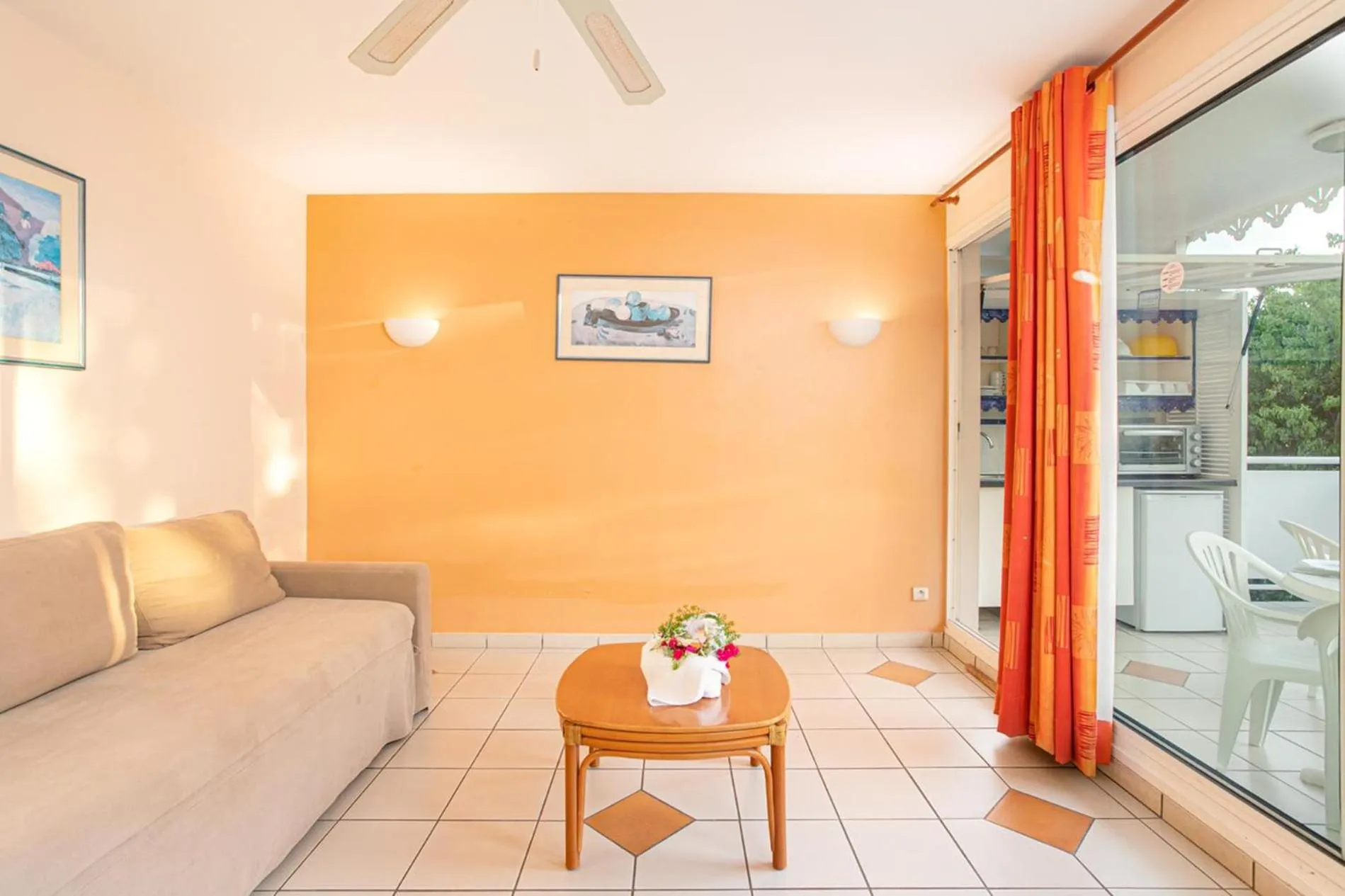 Kitchen or kitchenette in Karibea Sainte Luce Hotel