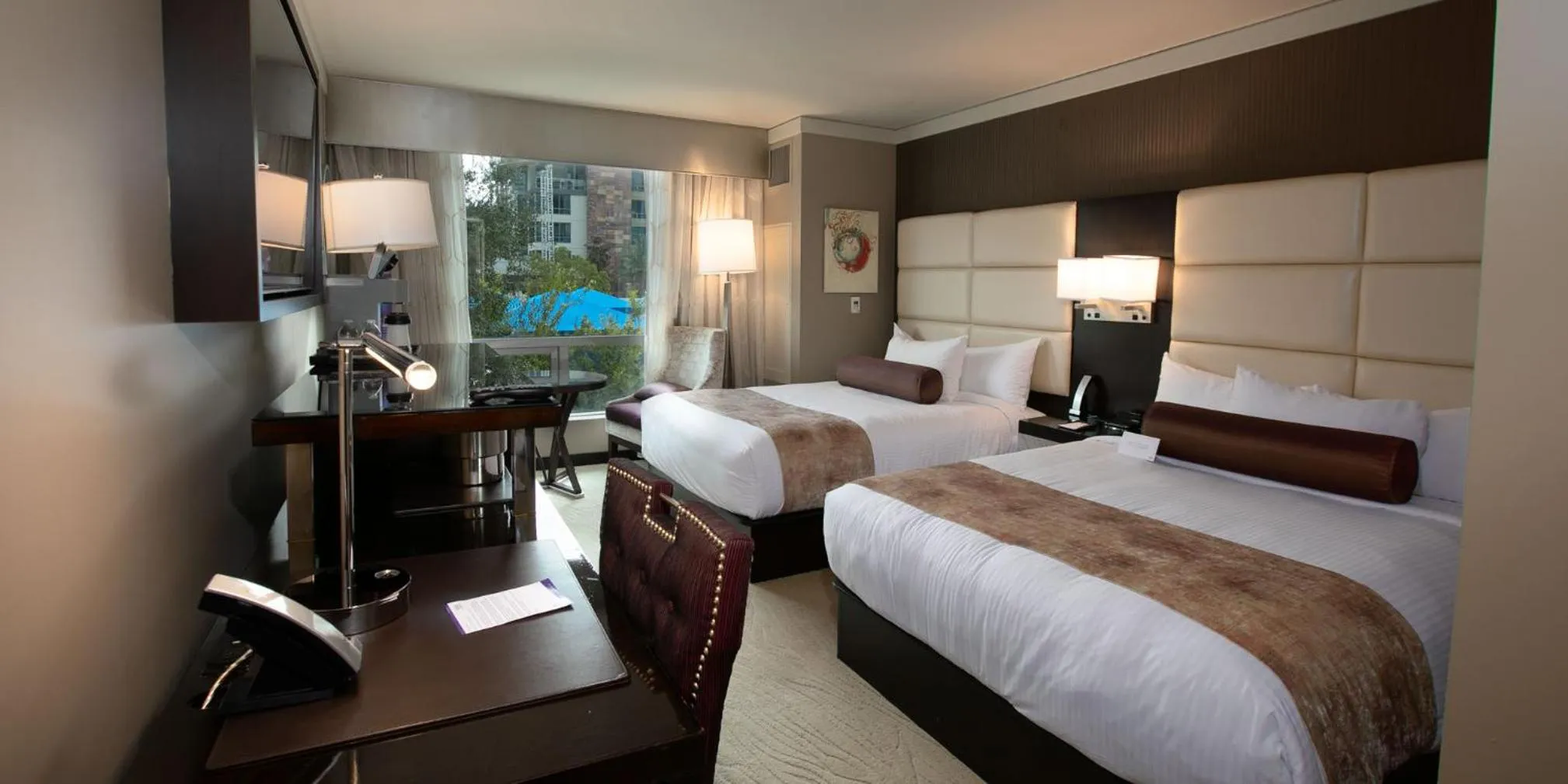 Bed in Viejas Casino & Willows Hotel