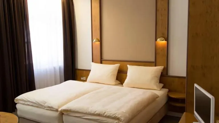 Bed in Hotel PIAZZA