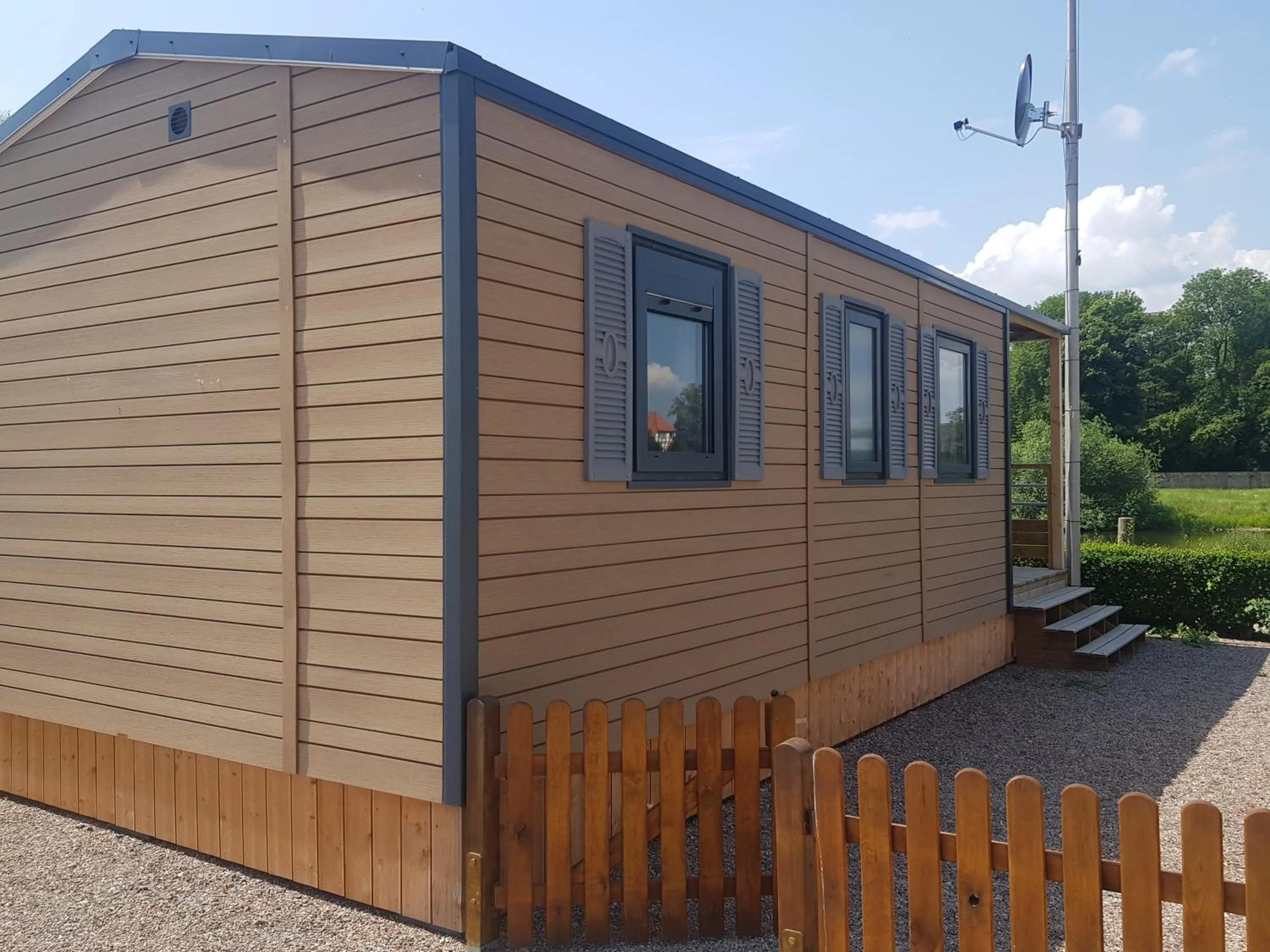 Property building in Hotel Grohnder Fährhaus