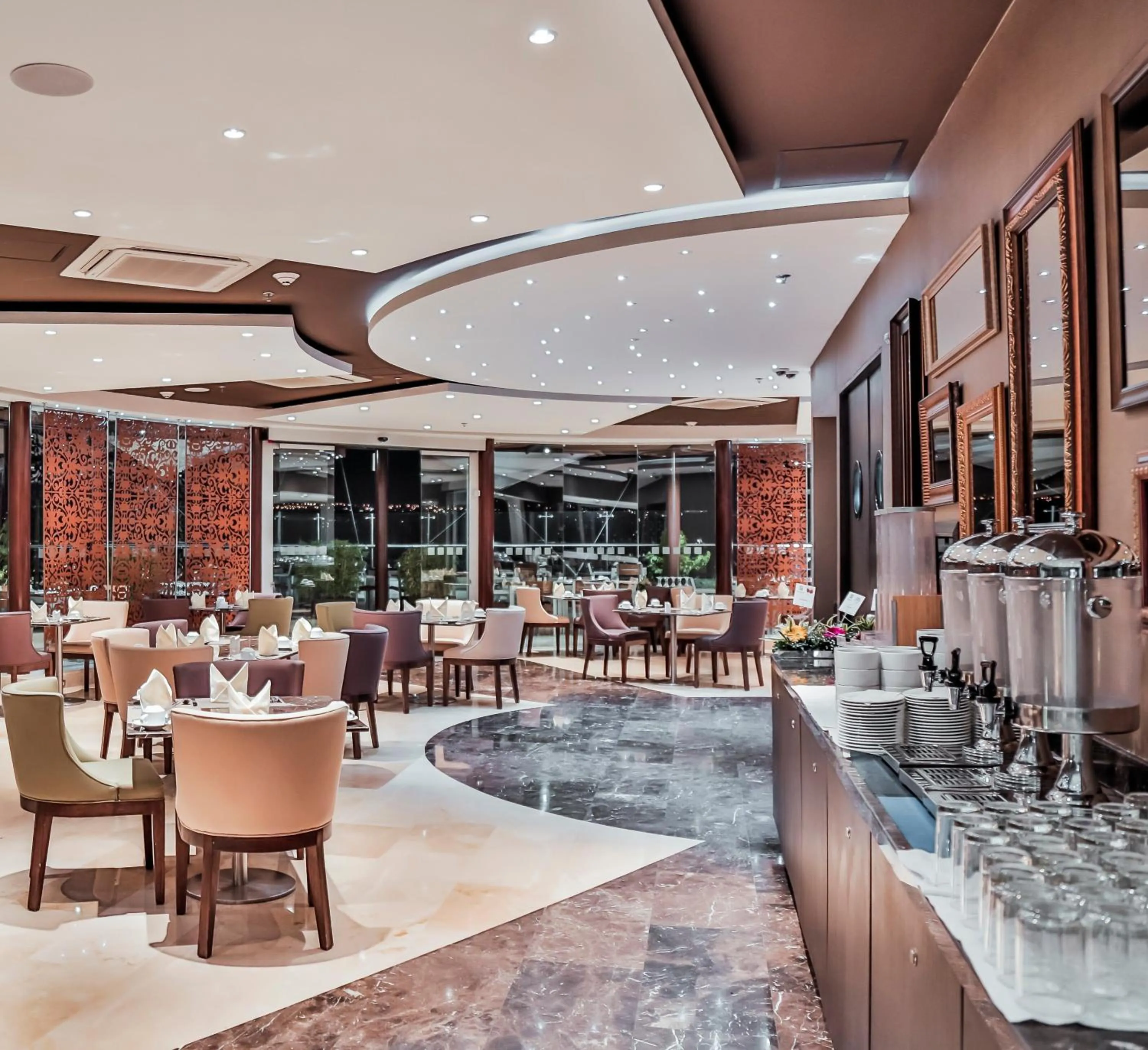 Breakfast in Holiday Inn Bucaramanga Cacique by IHG