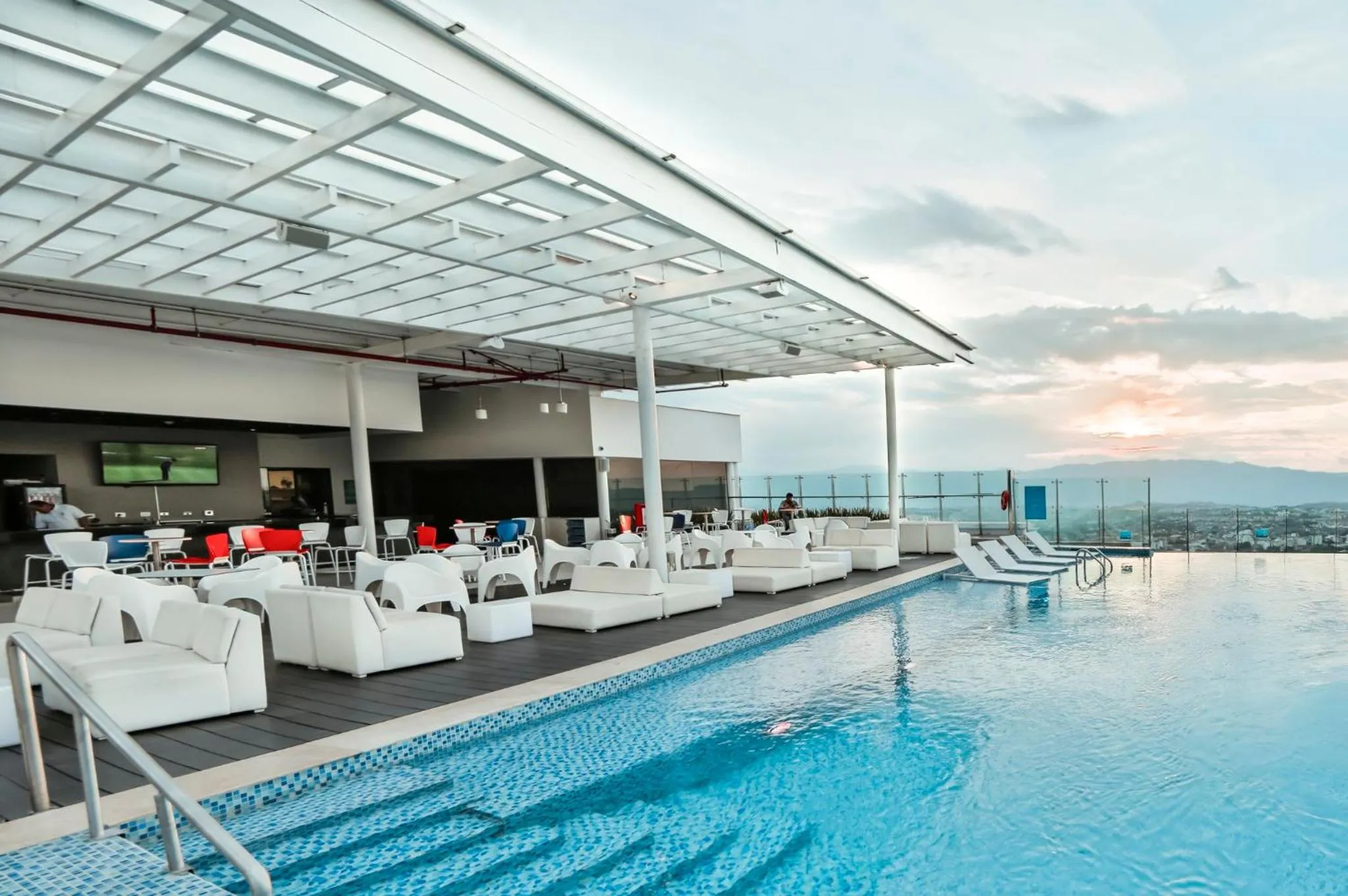 Swimming pool in Holiday Inn Bucaramanga Cacique by IHG