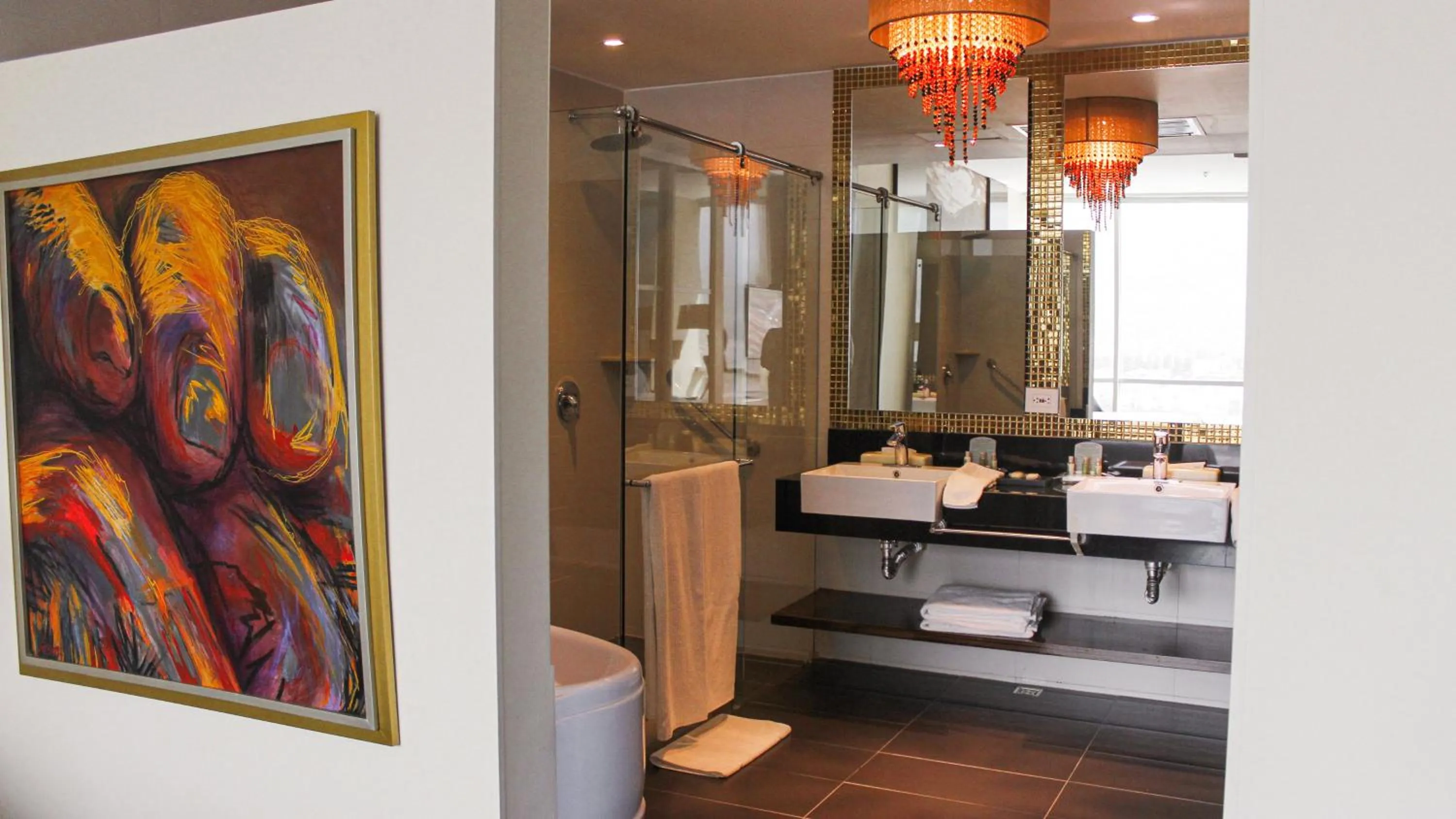 Photo of the whole room in Holiday Inn Bucaramanga Cacique by IHG