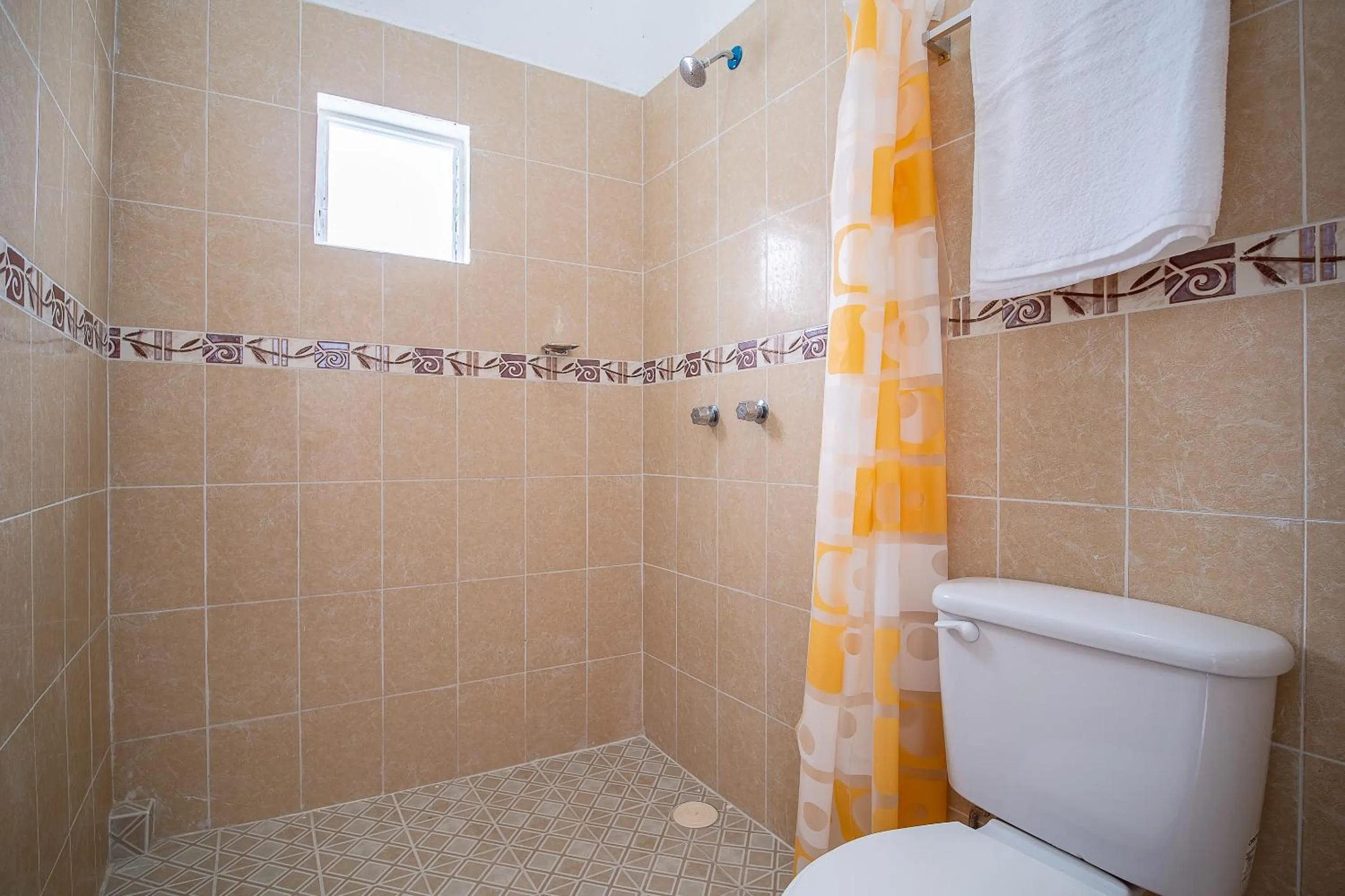 Bathroom in OYO Hotel Posada San Vicente, Huatulco