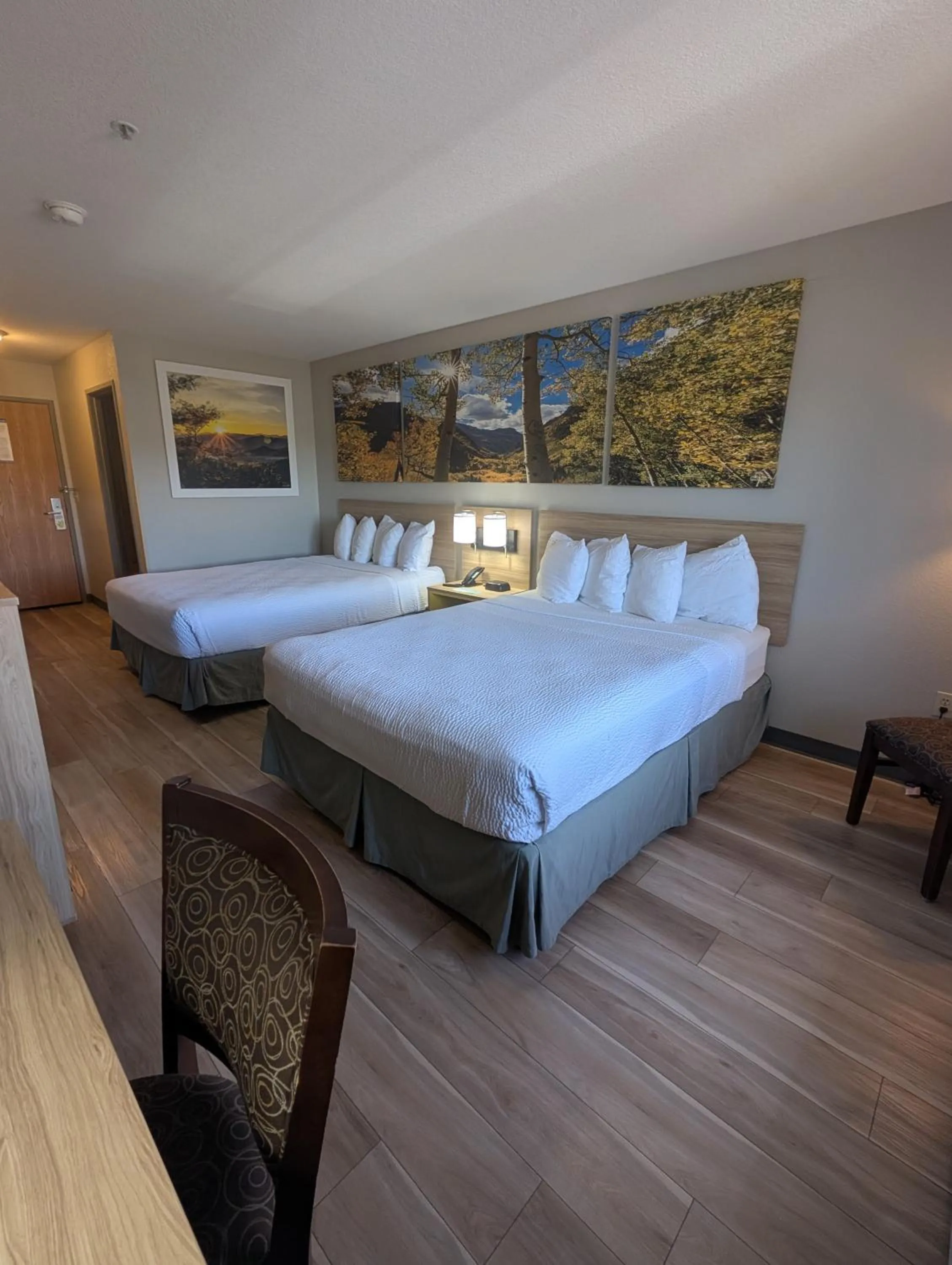 Bedroom, Bed in Days Inn & Suites by Wyndham Castle Rock