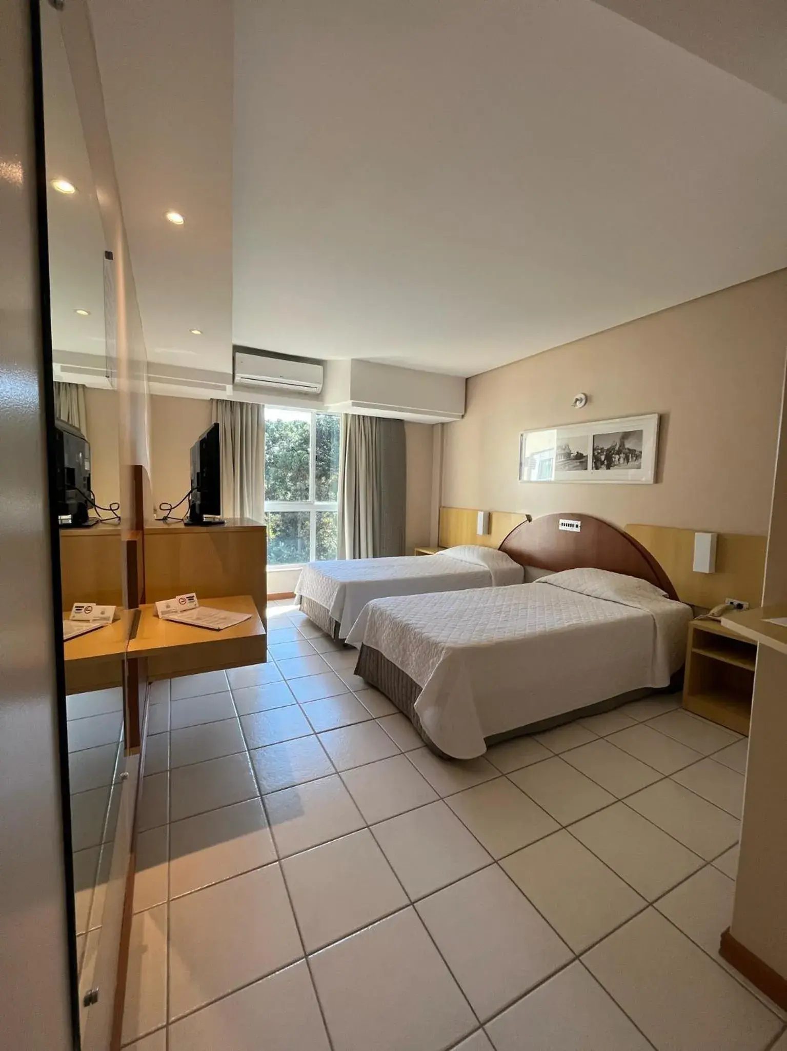 Twin Room - single occupancy in Hotel Aliança Express Twin Room - single occupancy in Hotel Aliança Express