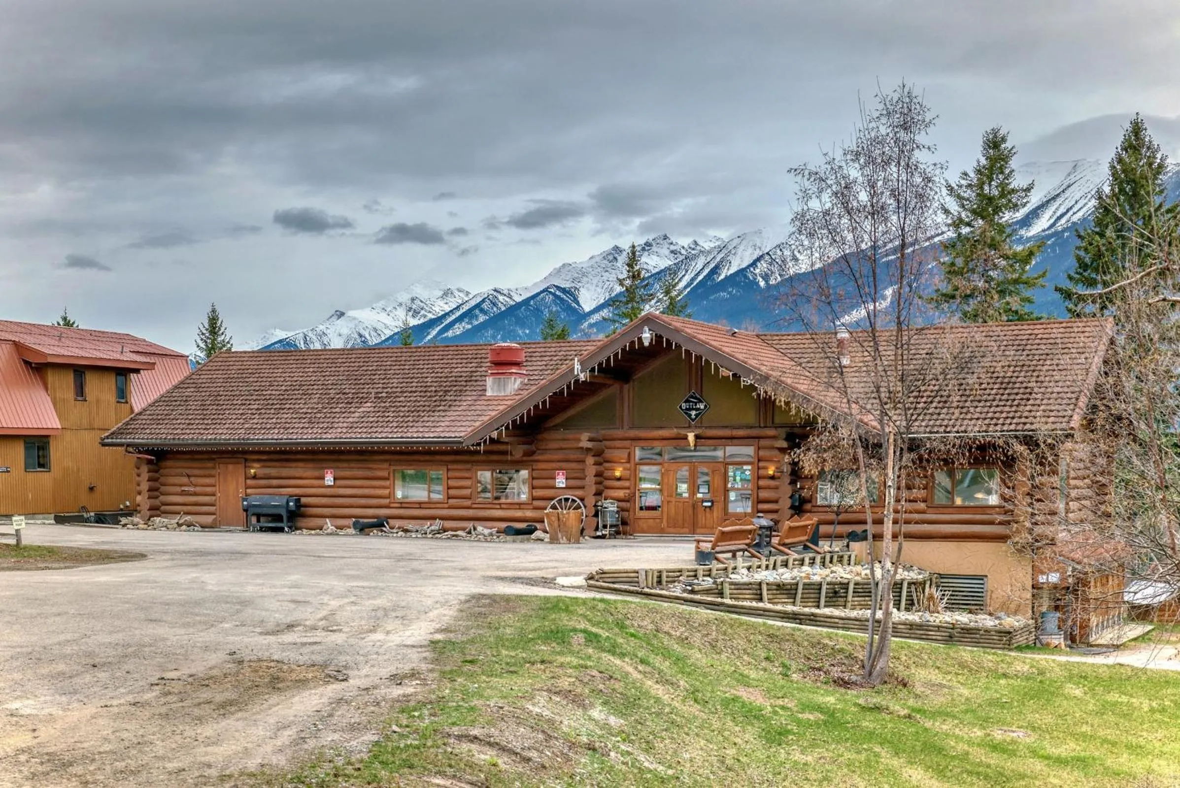 Property building in Terracana Ranch Resort