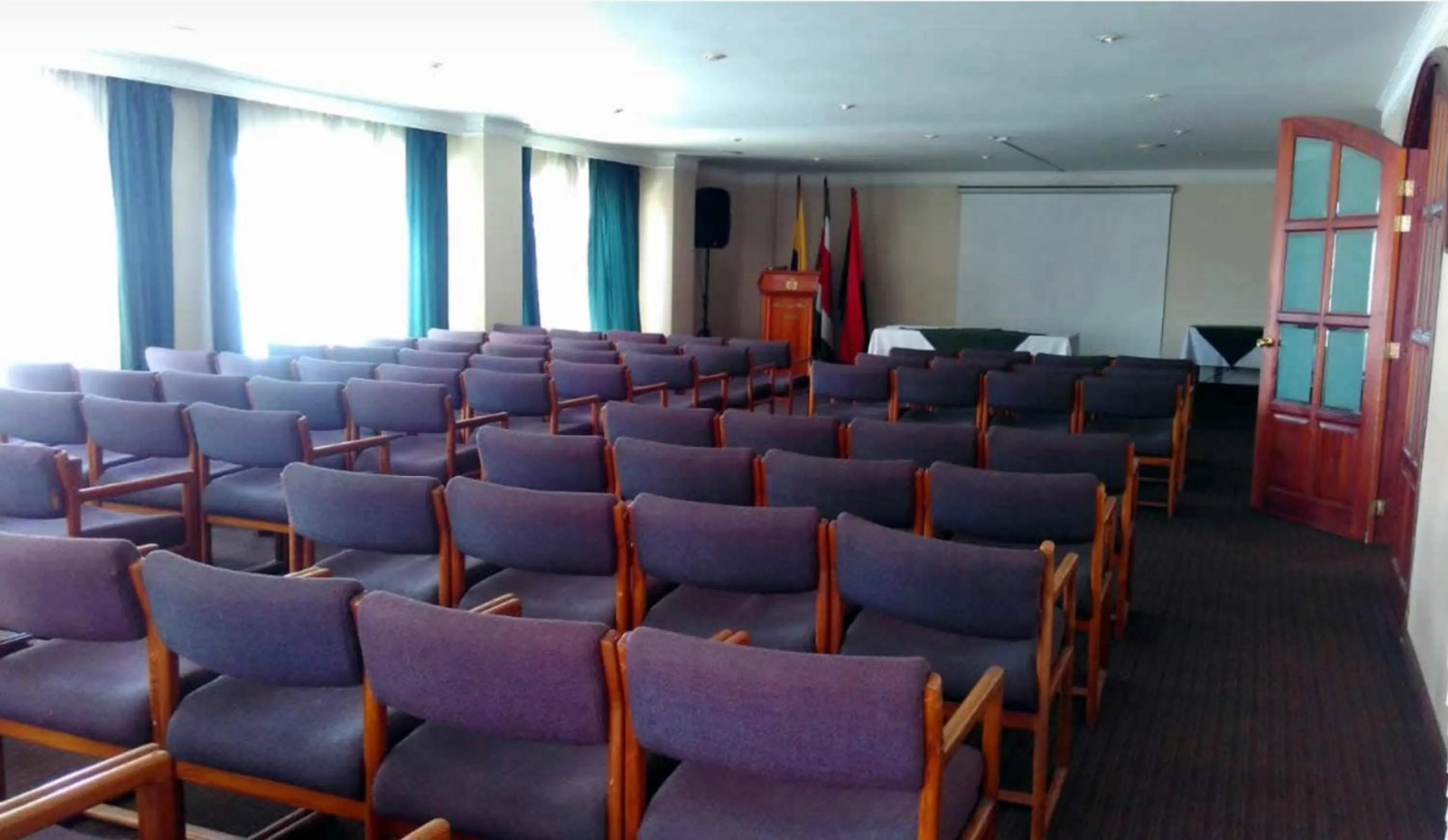 Meeting/conference room in Hotel Dinastia Real