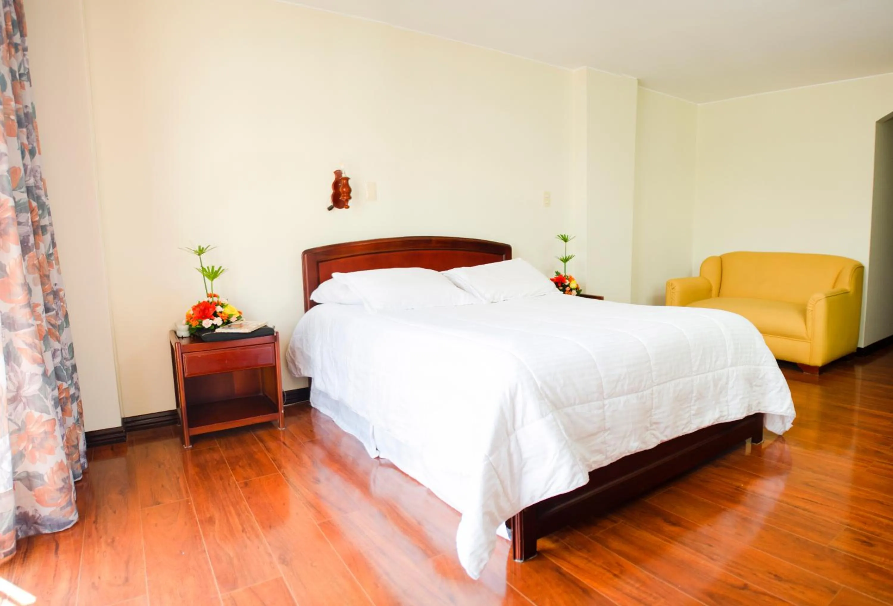 Bed in Hotel Dinastia Real