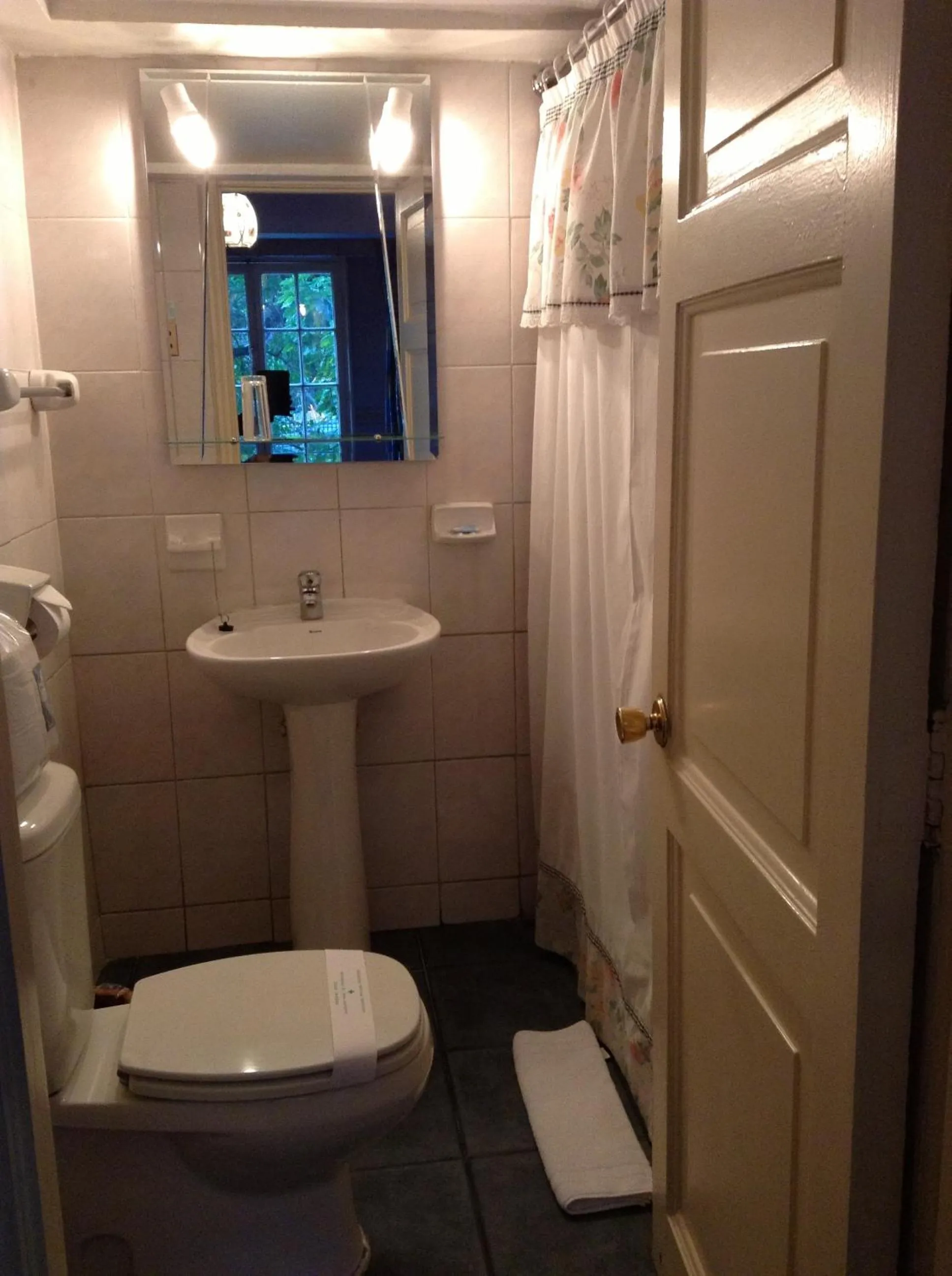 Bathroom in Hotel Foresta