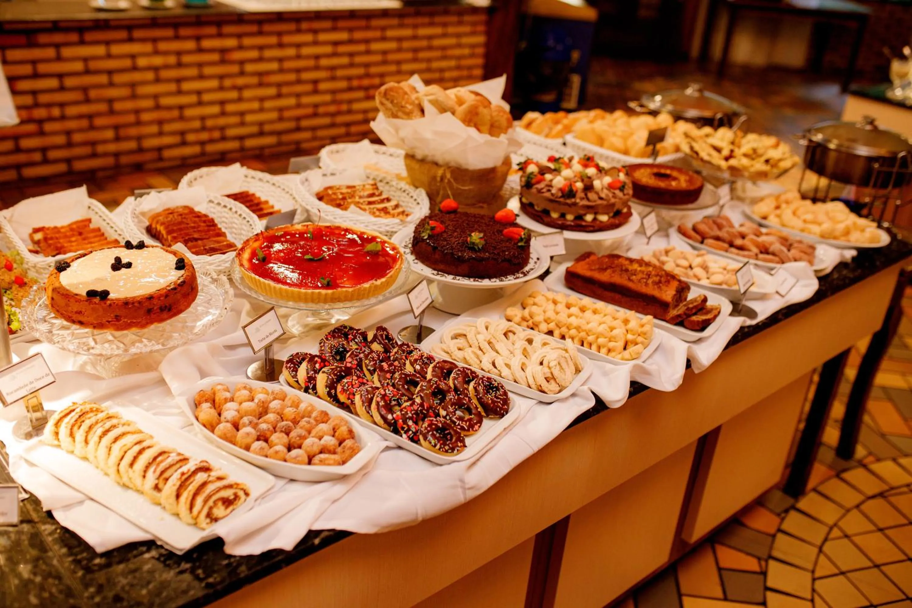 Restaurant/places to eat in Águas de Palmas Resort