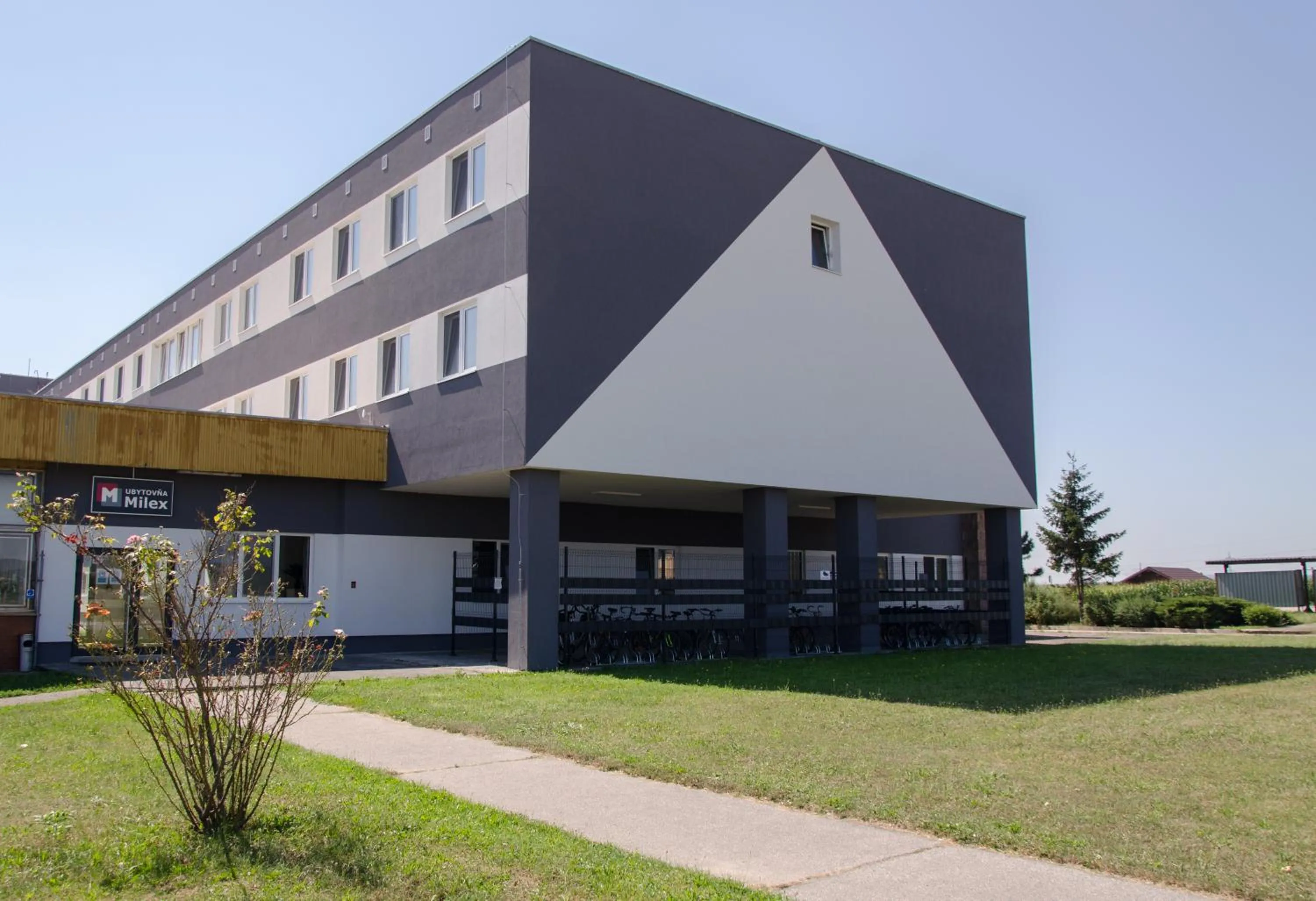 Facade/entrance in Ubytovňa Milex