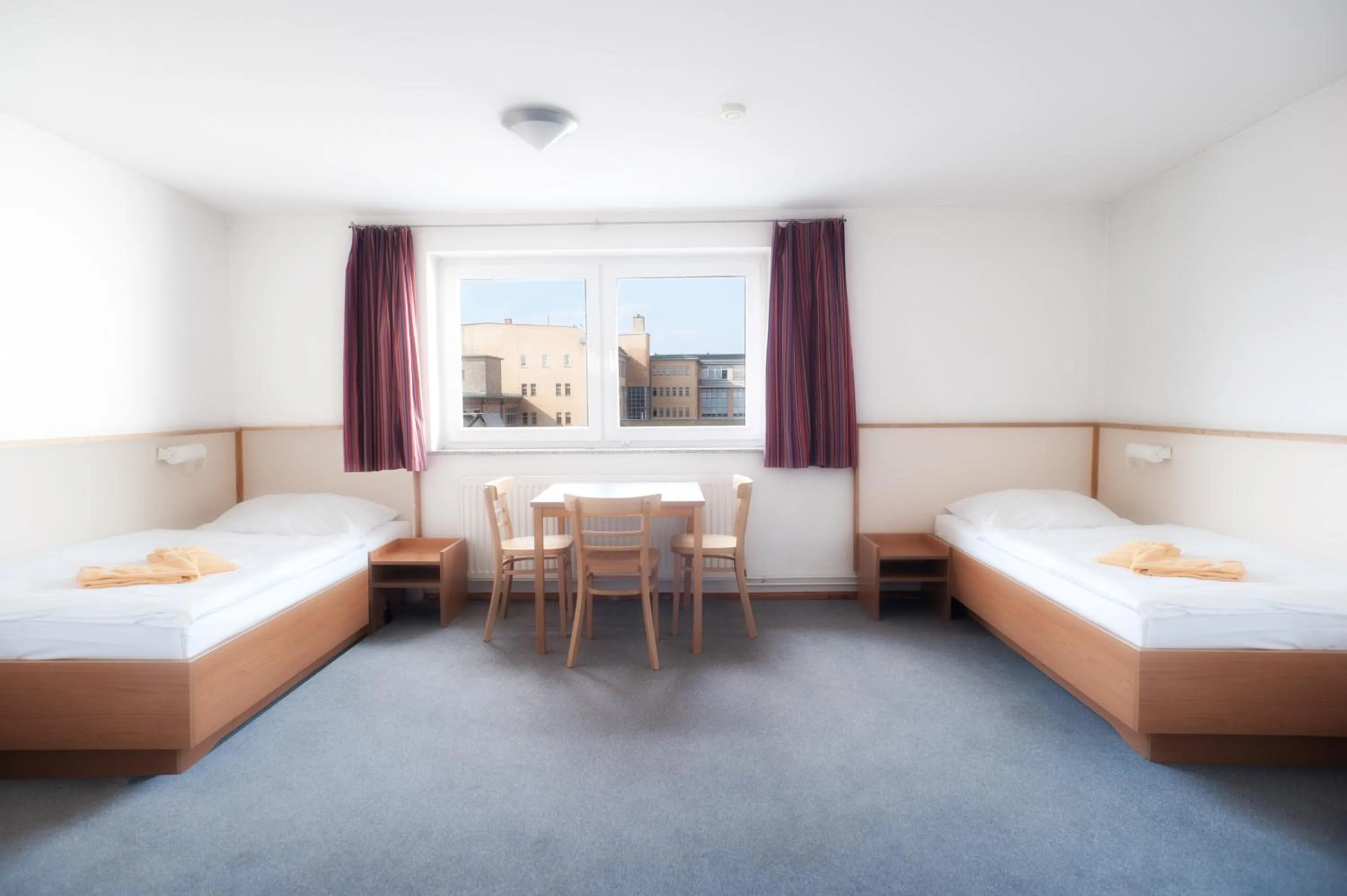 Photo of the whole room, Bed in Steps-Hotel