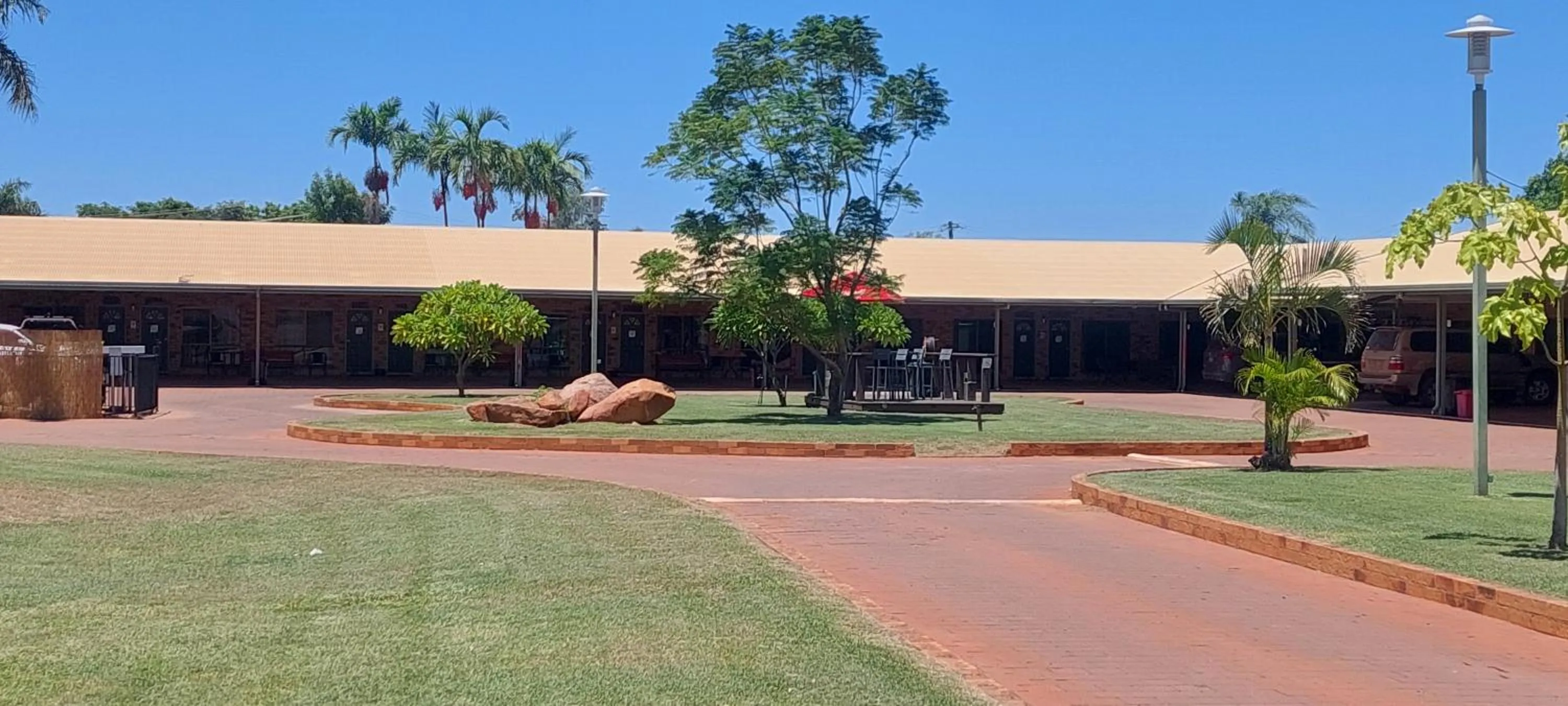 Garden in Abacus Motel