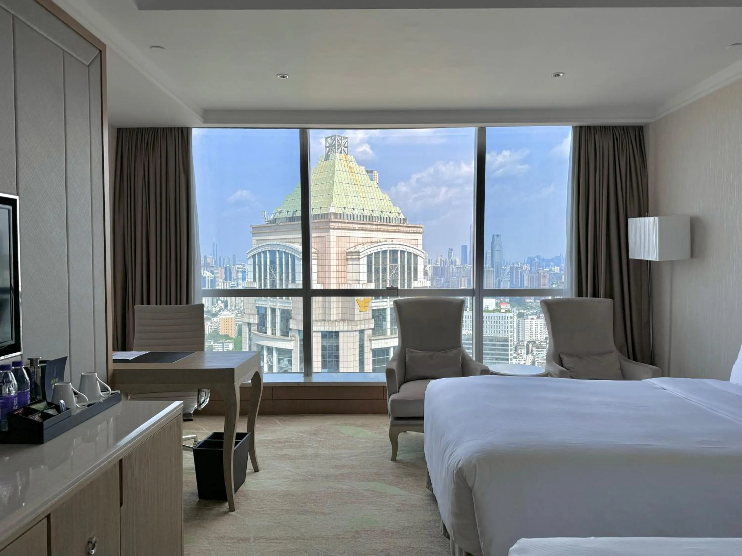 City view, Bed in DoubleTree by Hilton Guangzhou - Near Beijing Road Pedestrian Street