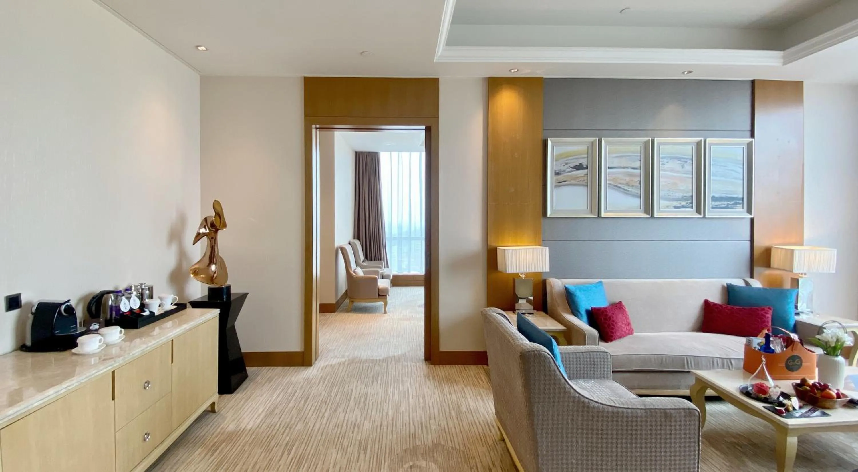 Living room in DoubleTree by Hilton Guangzhou - Near Beijing Road Pedestrian Street