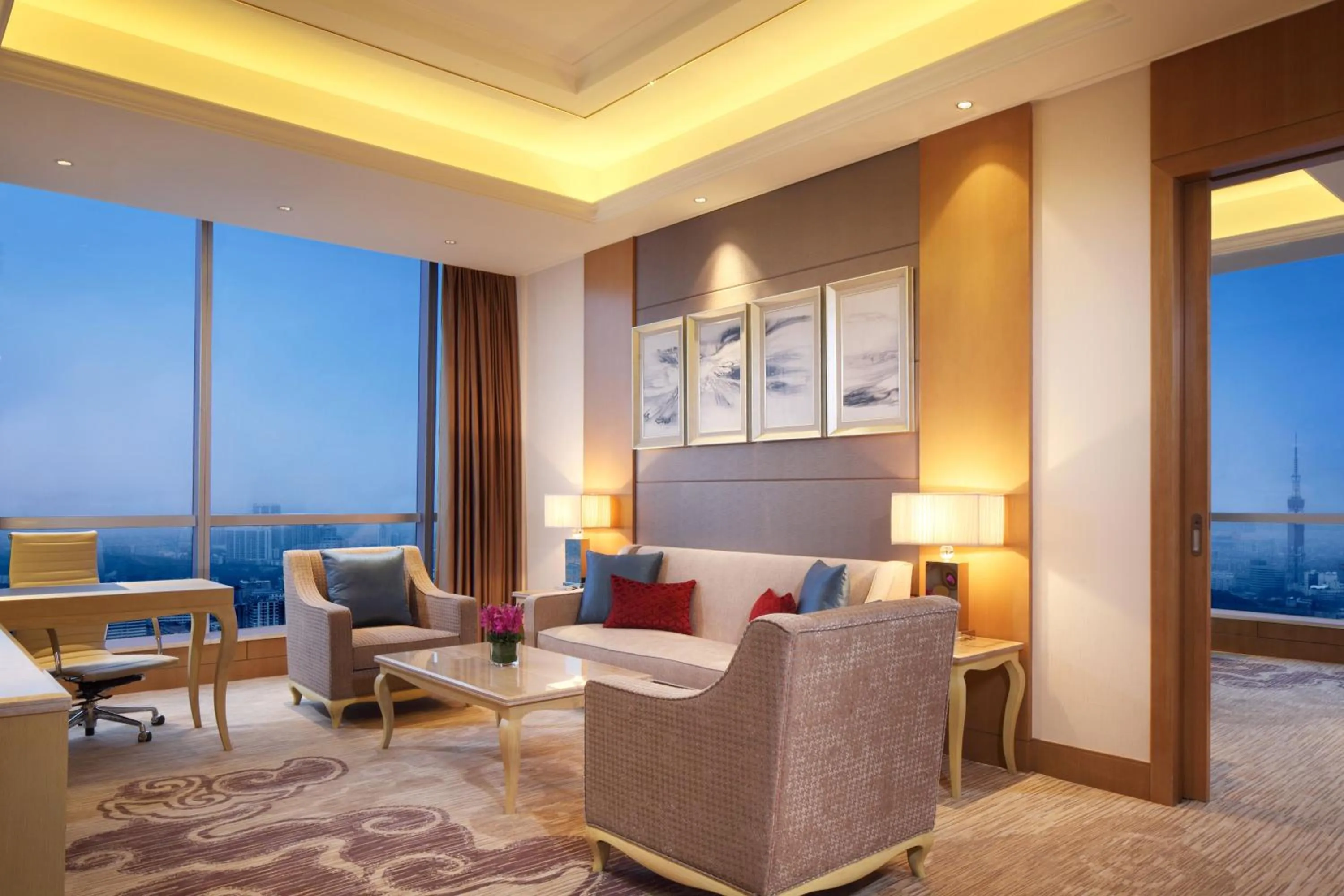 Living room in DoubleTree by Hilton Guangzhou - Near Beijing Road Pedestrian Street
