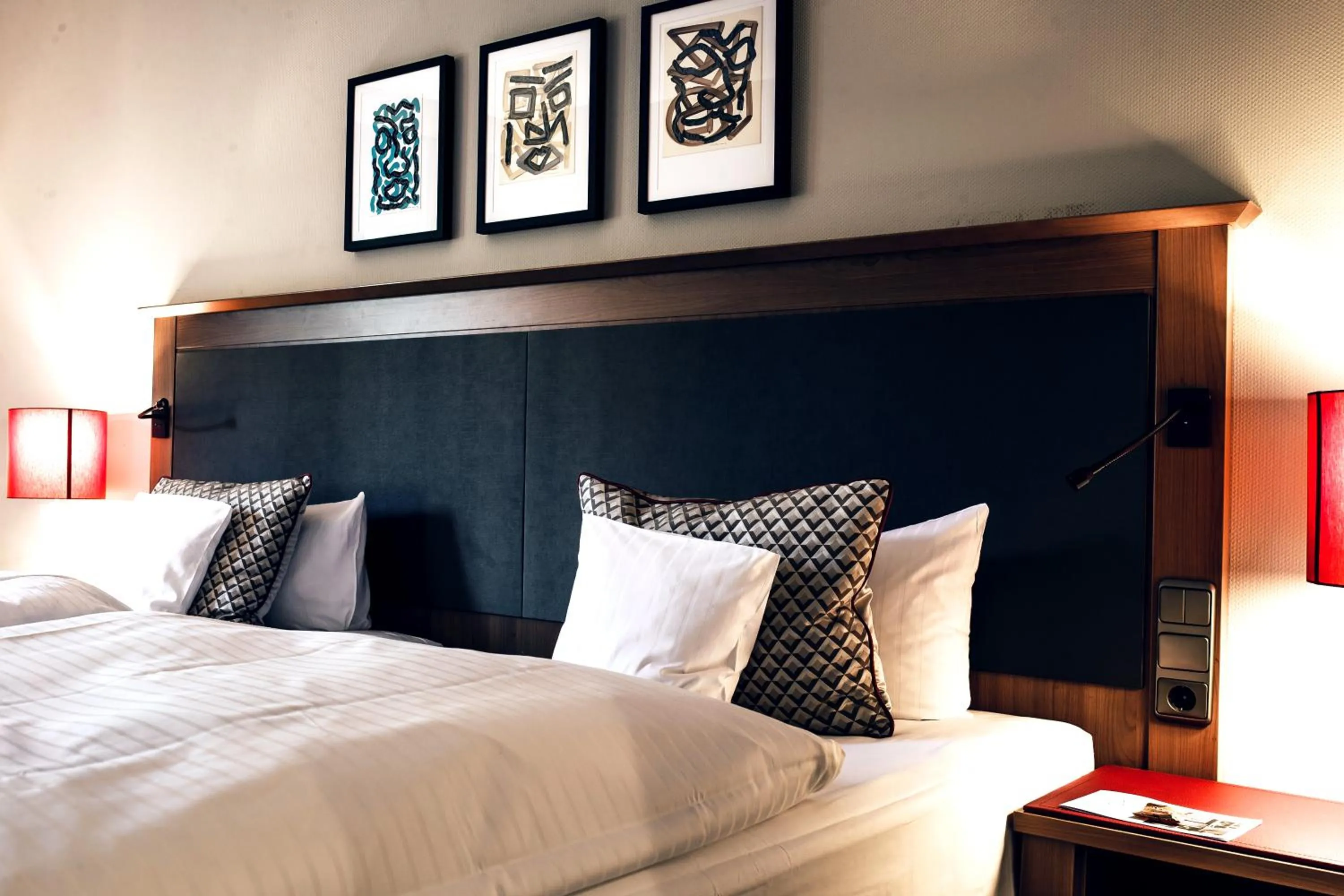 Bed in AMERON Bonn Hotel Königshof